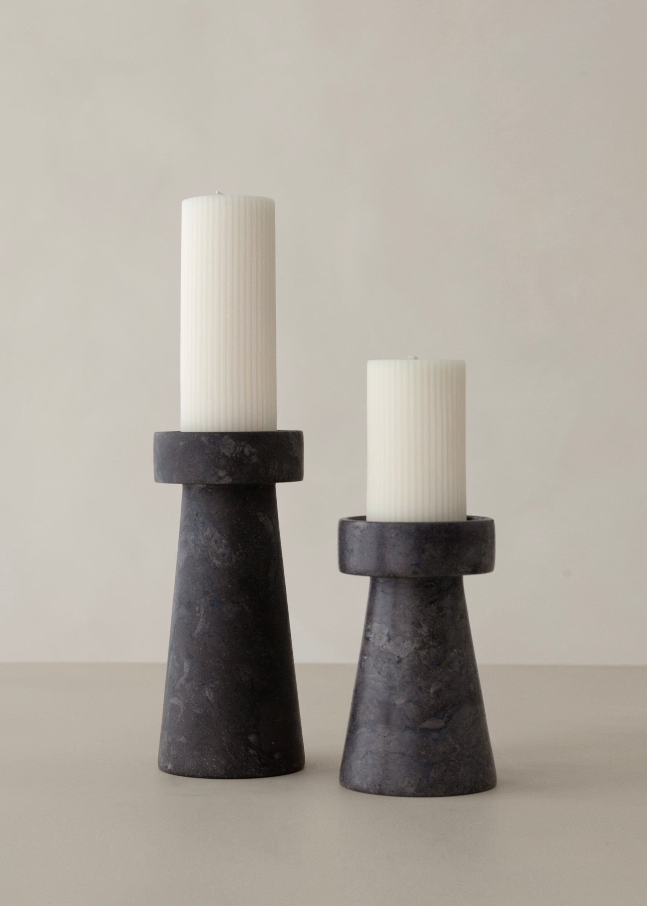 Kiku Marble Candle Holder / Black