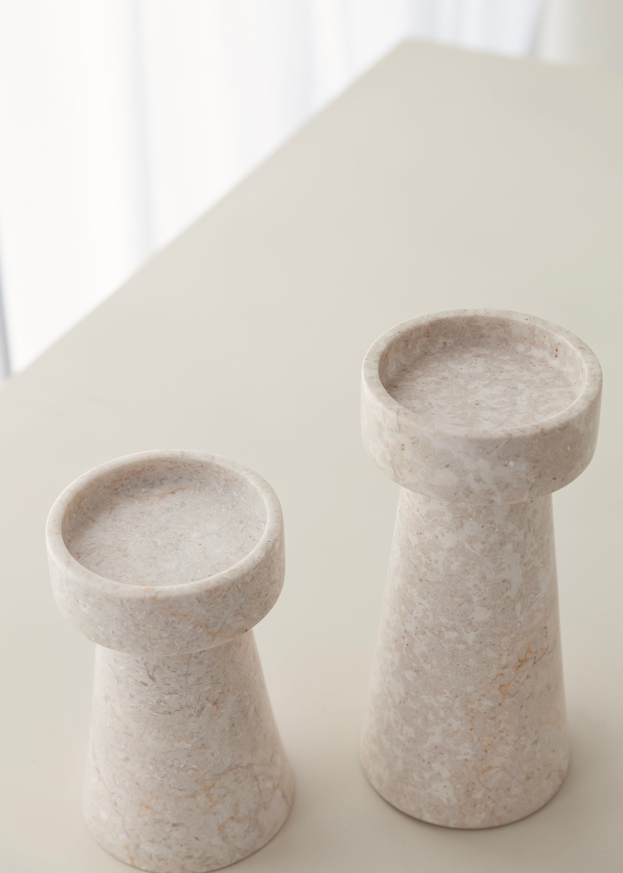 Kiku Marble Candle Holder / Cream