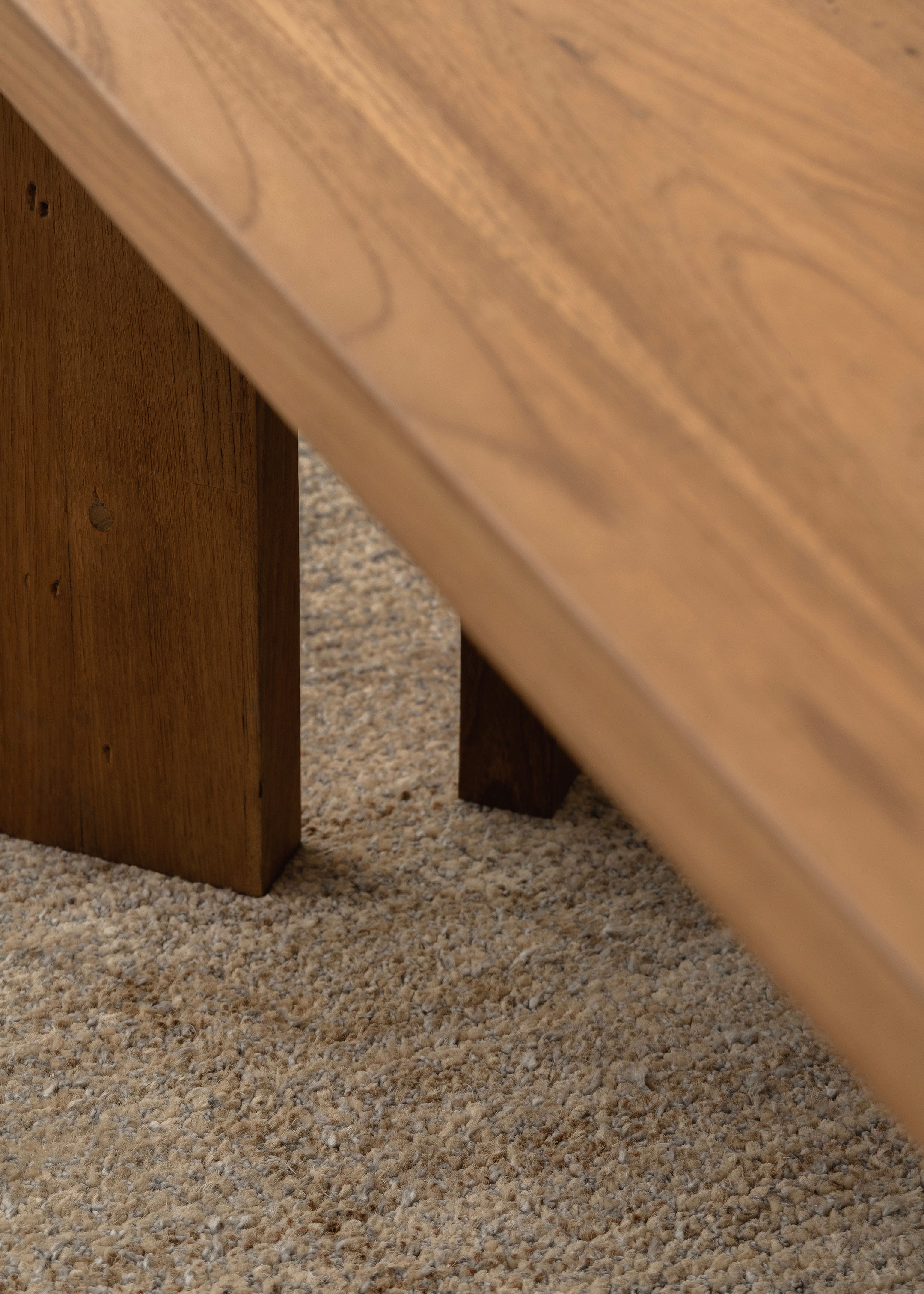 Neha Bench Seat