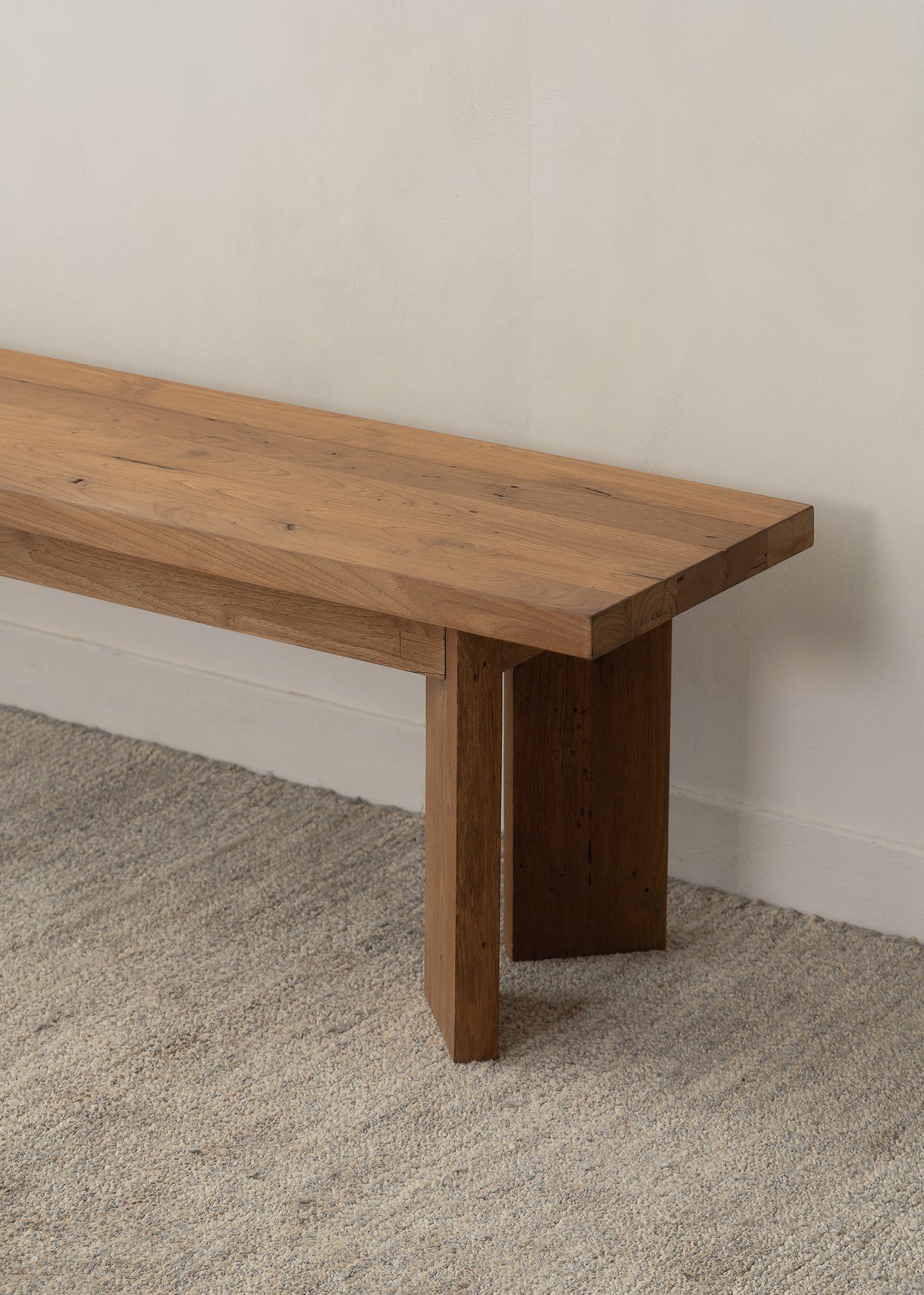 Neha Bench Seat