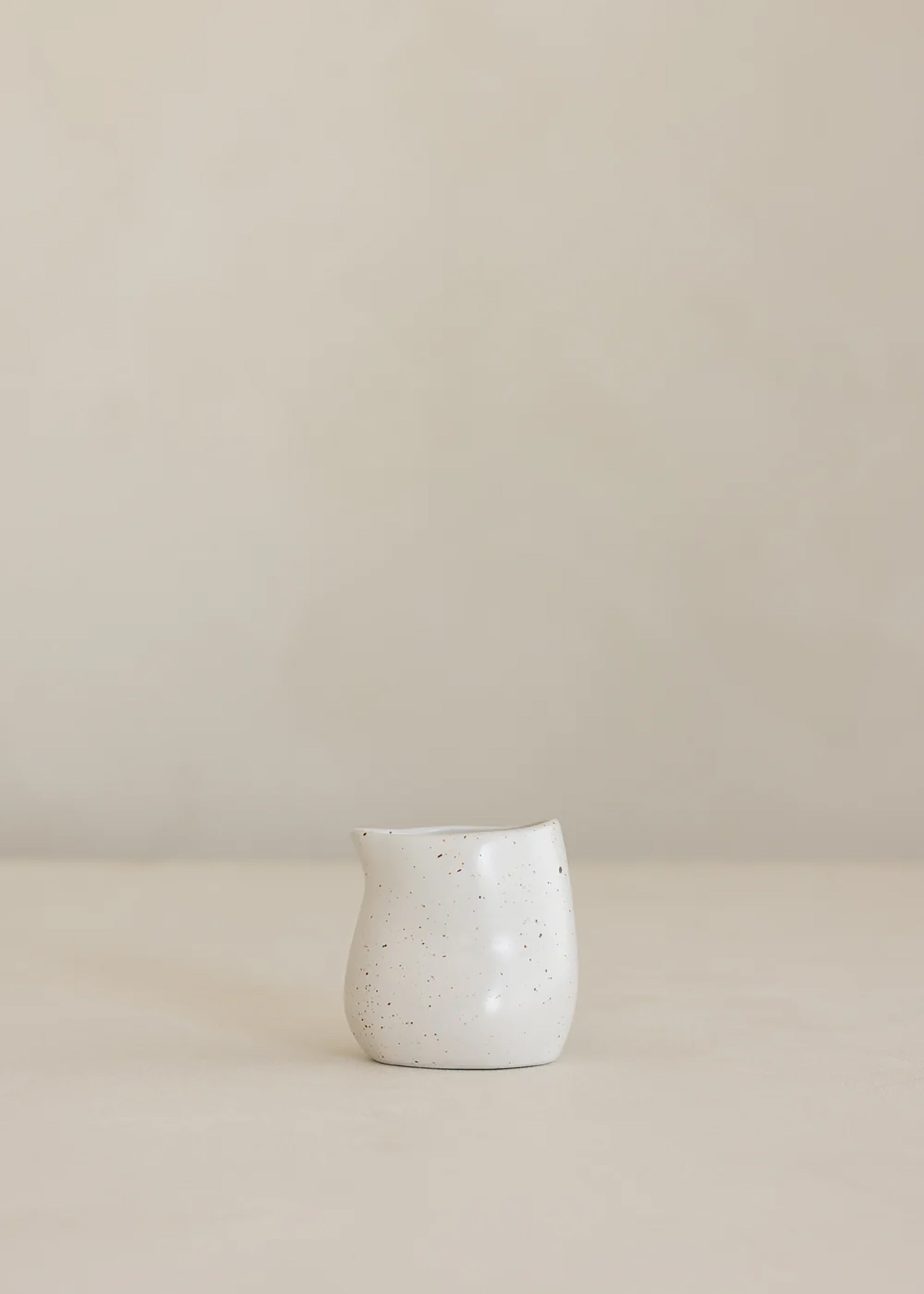 Earth Pourer / Natural