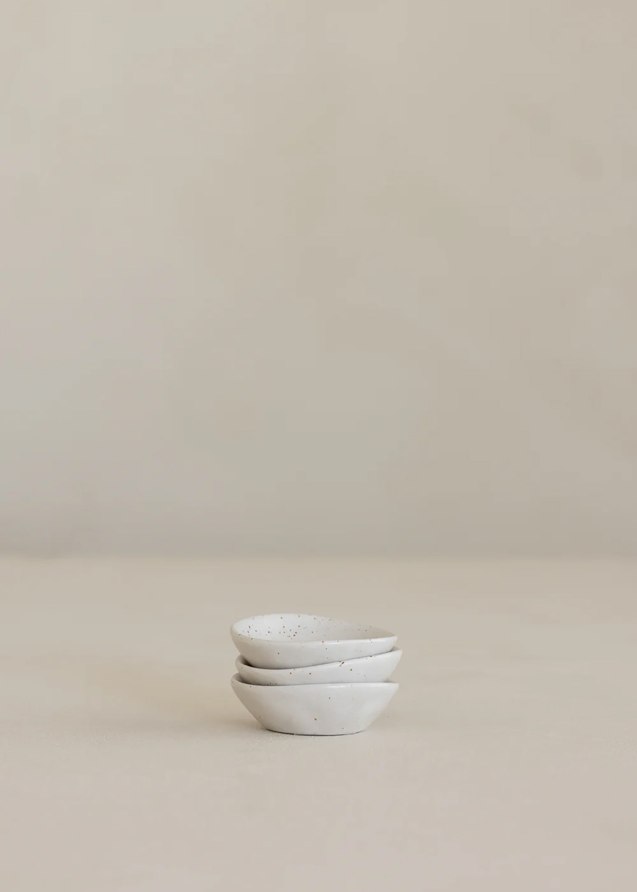 Earth Dish 6.5cm / Natural