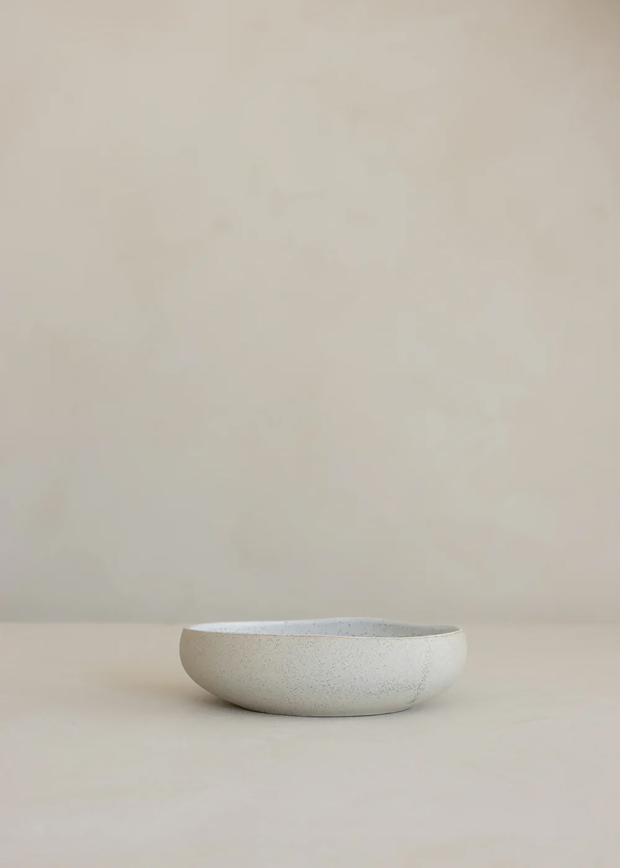 Garden To Table Serving Bowl 20cm / White & Clay