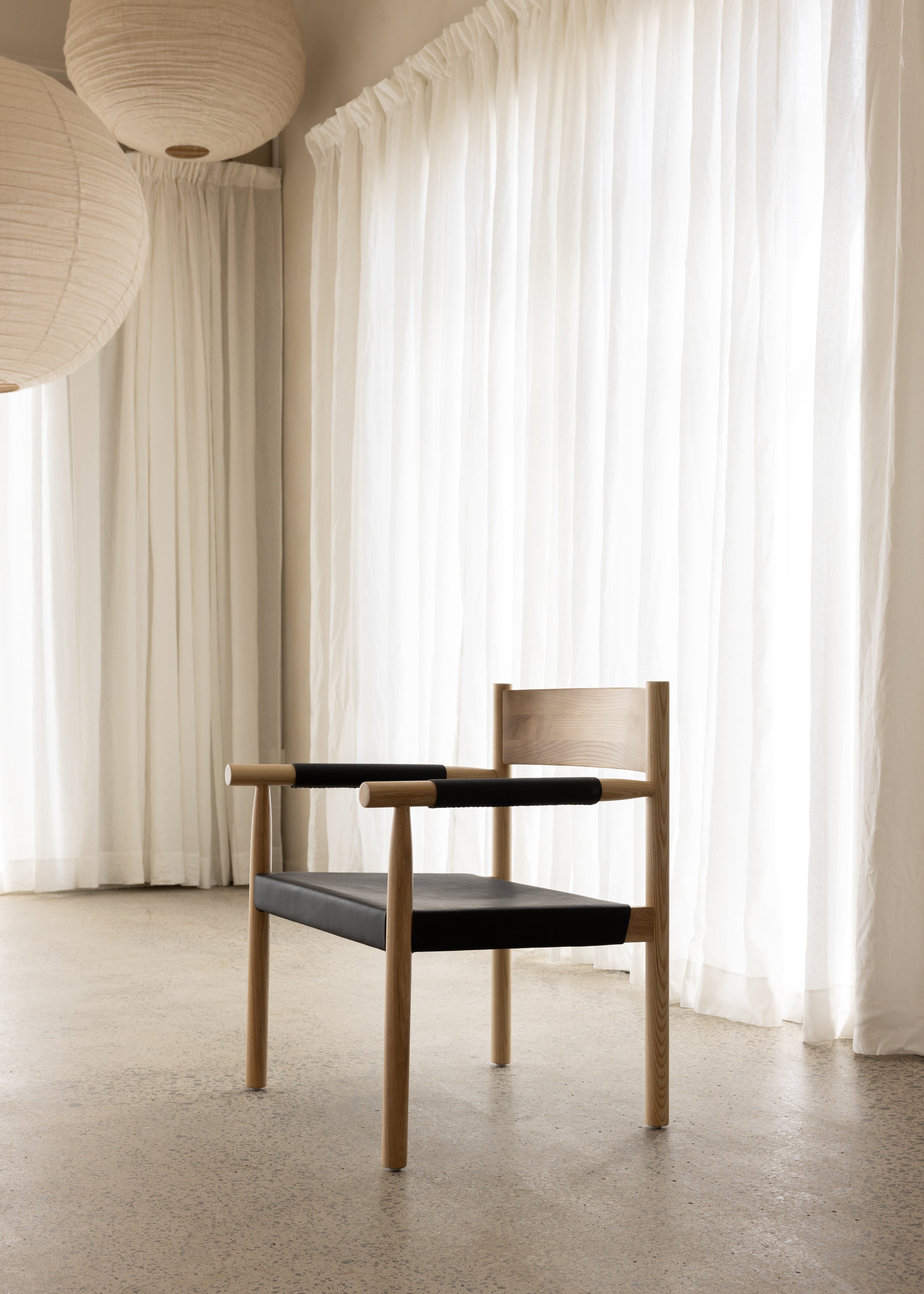 Mister Occasional Chair / Vege Tan Leather / Black