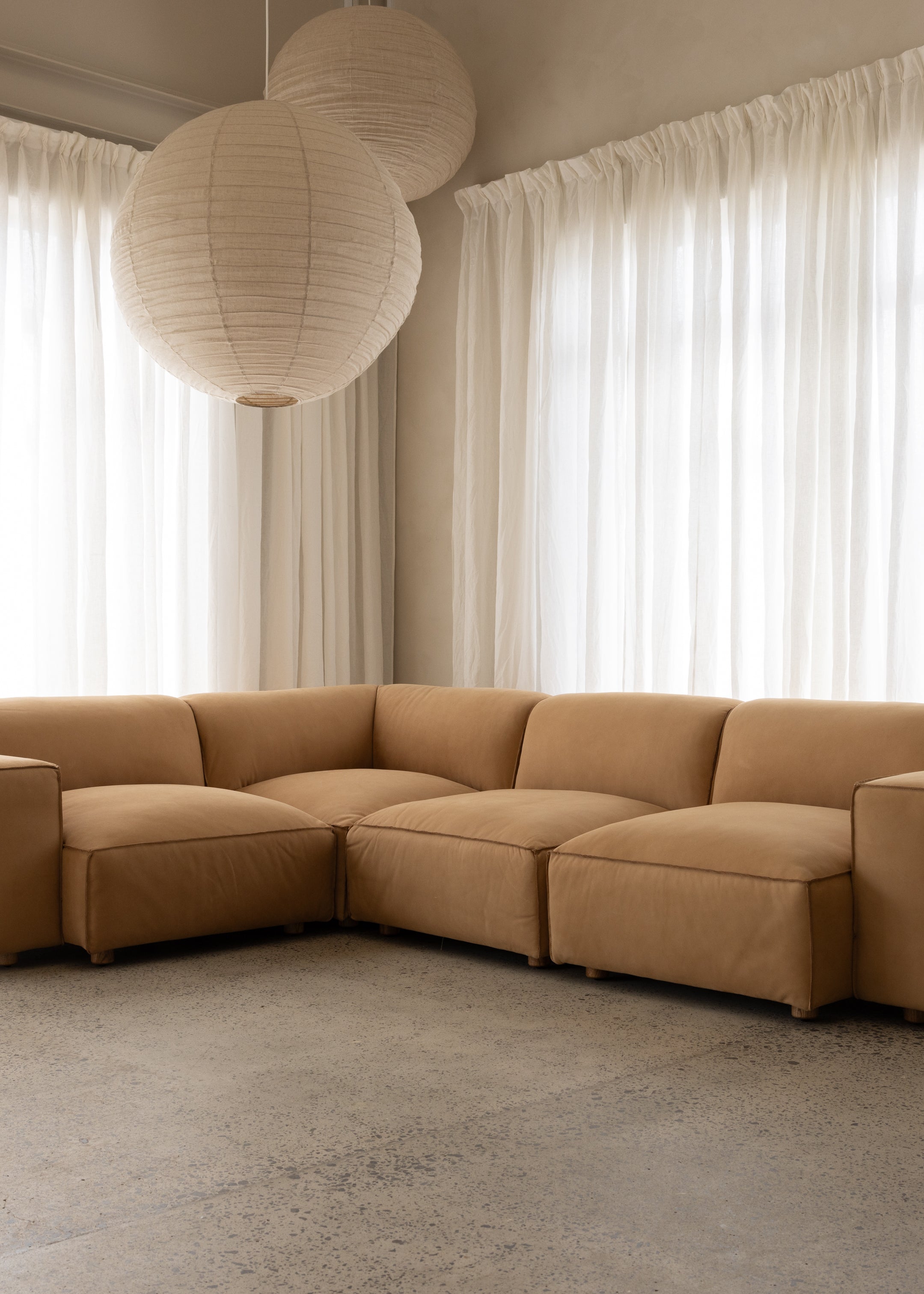 Brownsville Modular Corner Sofa / Leather / Latte