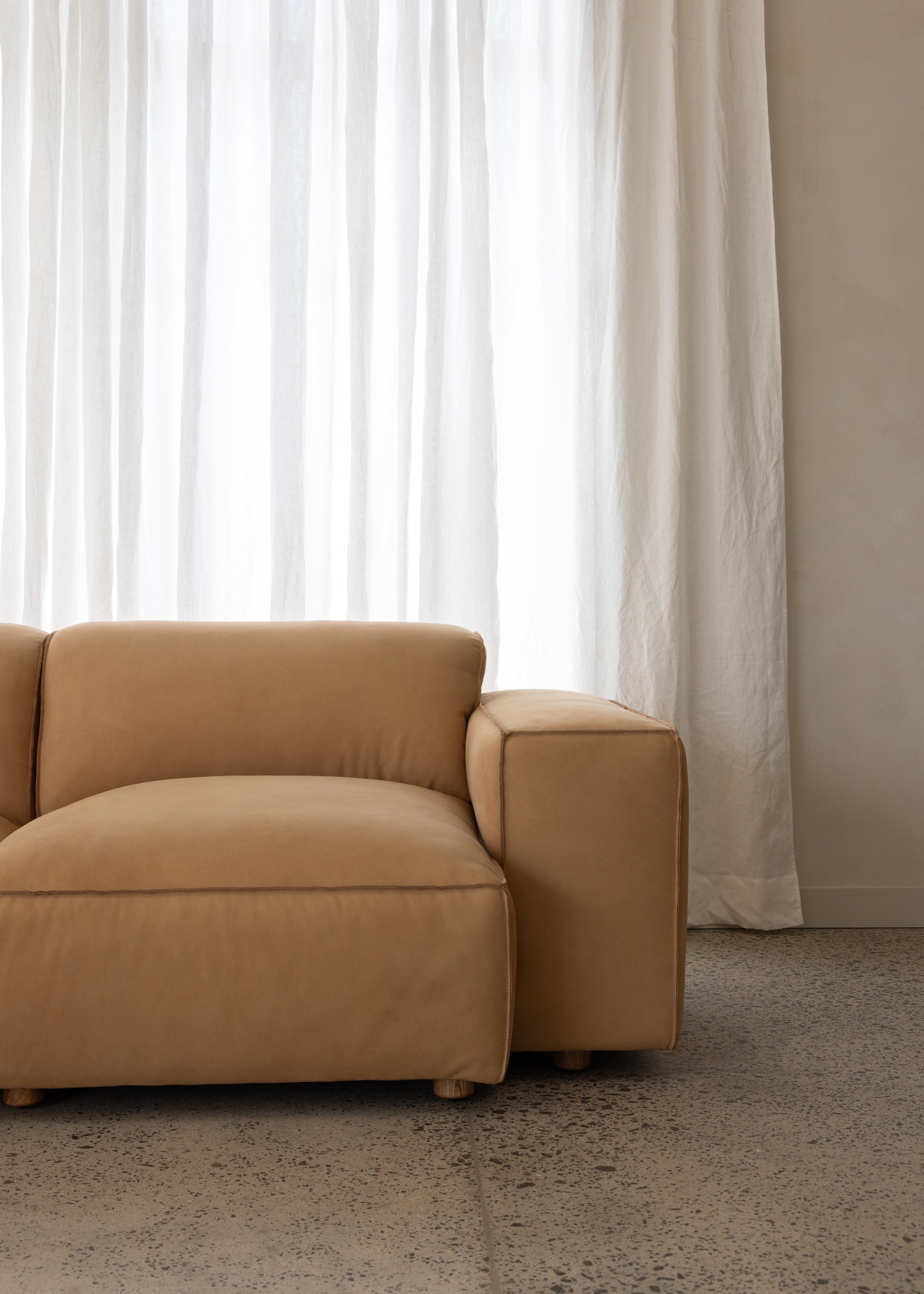 Brownsville Modular Corner Sofa / Leather / Latte