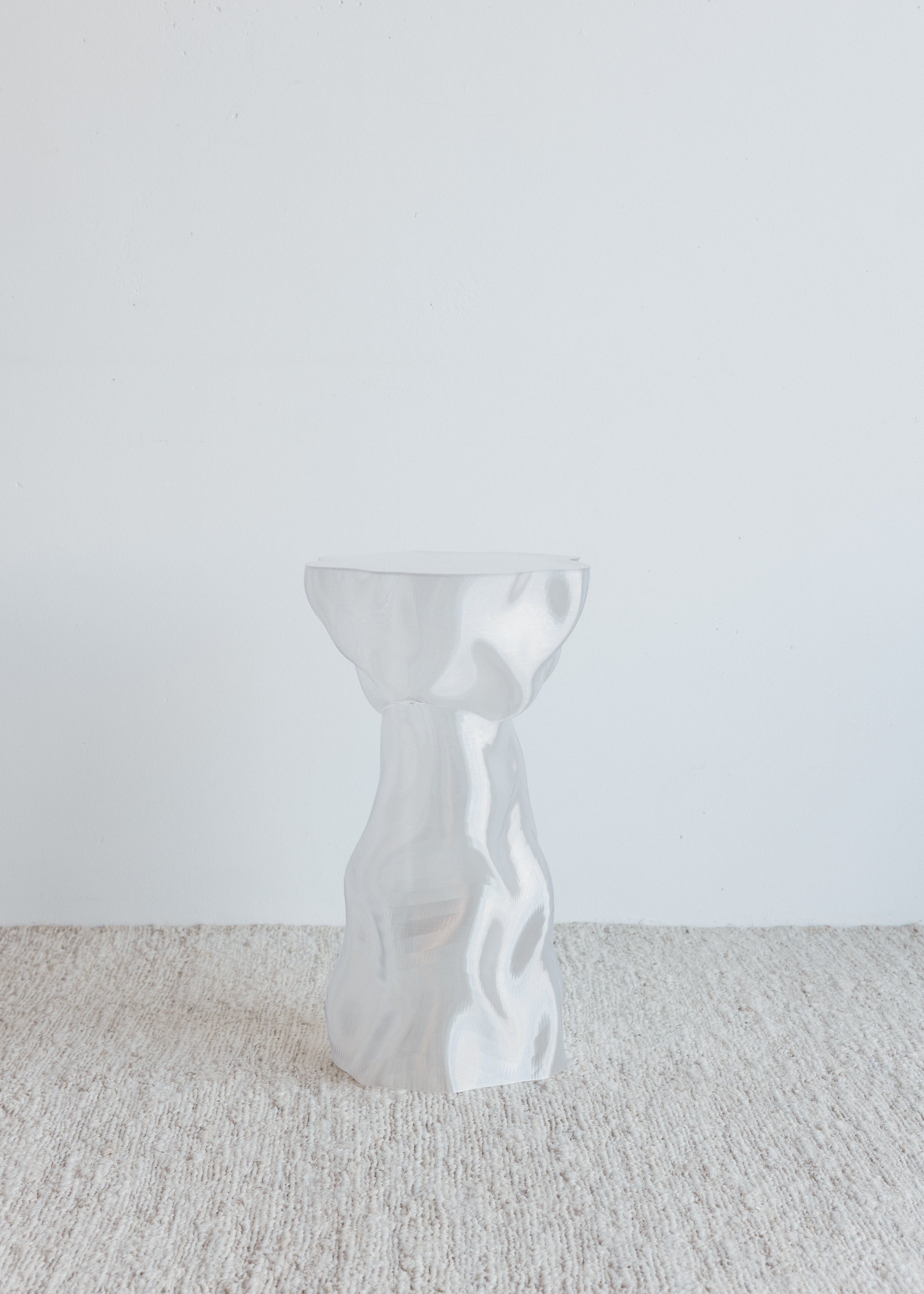 Noise Side Table / Clear