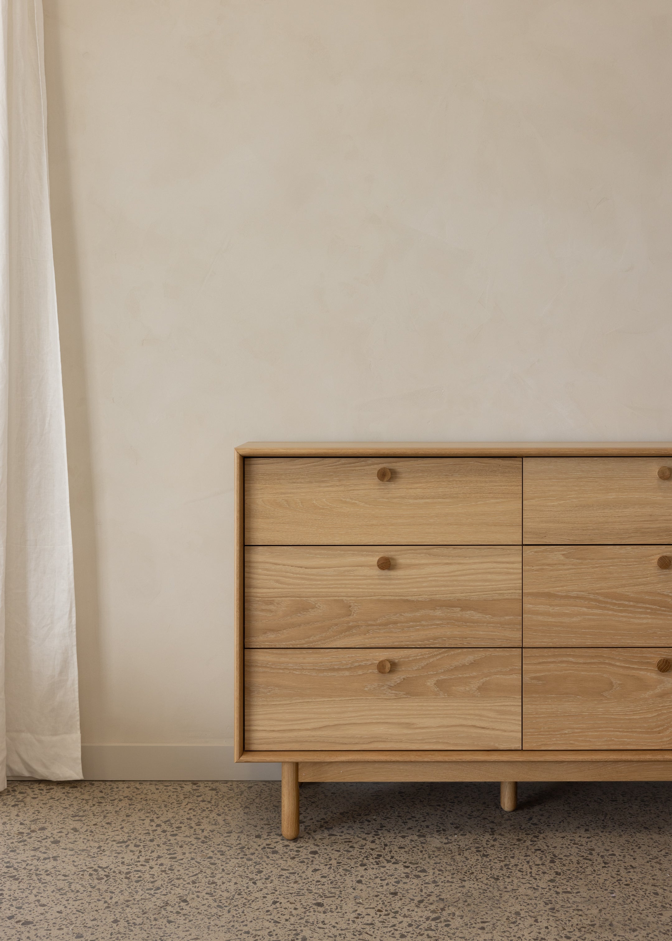 Copenhagen 6 Draw Lowboy / Oak