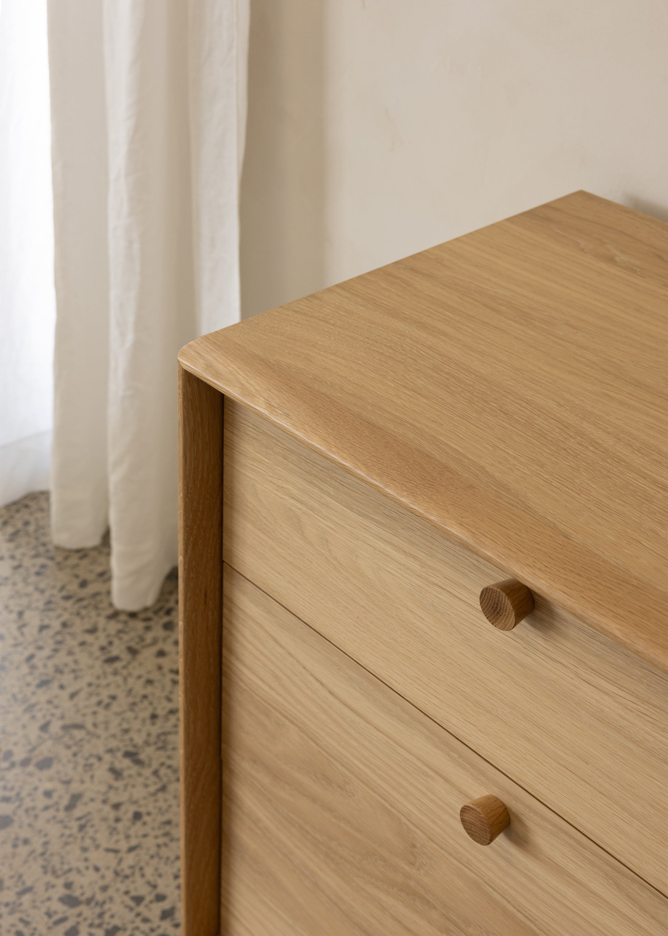 Copenhagen 6 Draw Lowboy / Oak