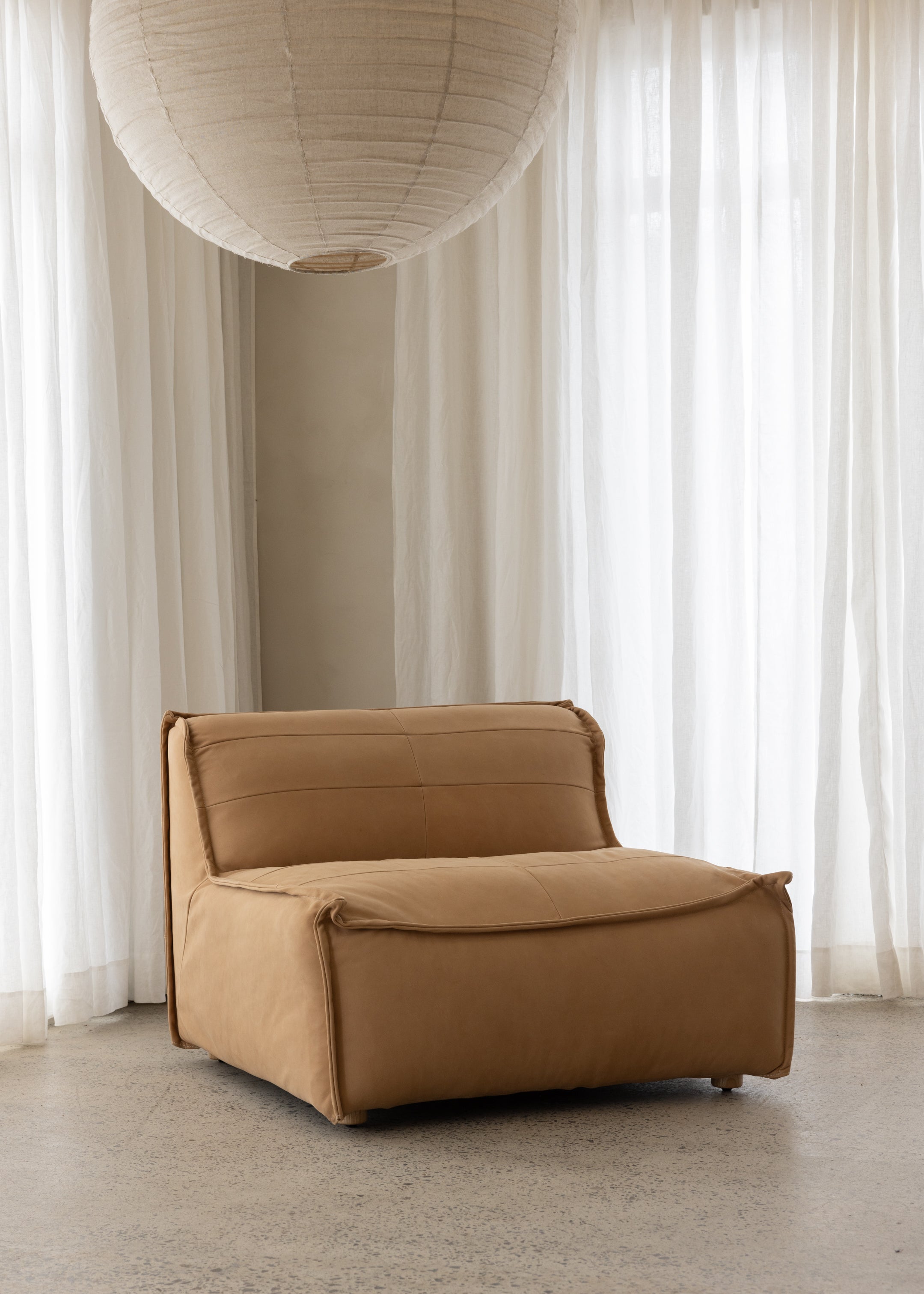 Homecrest Single Seat / Leather / Latte