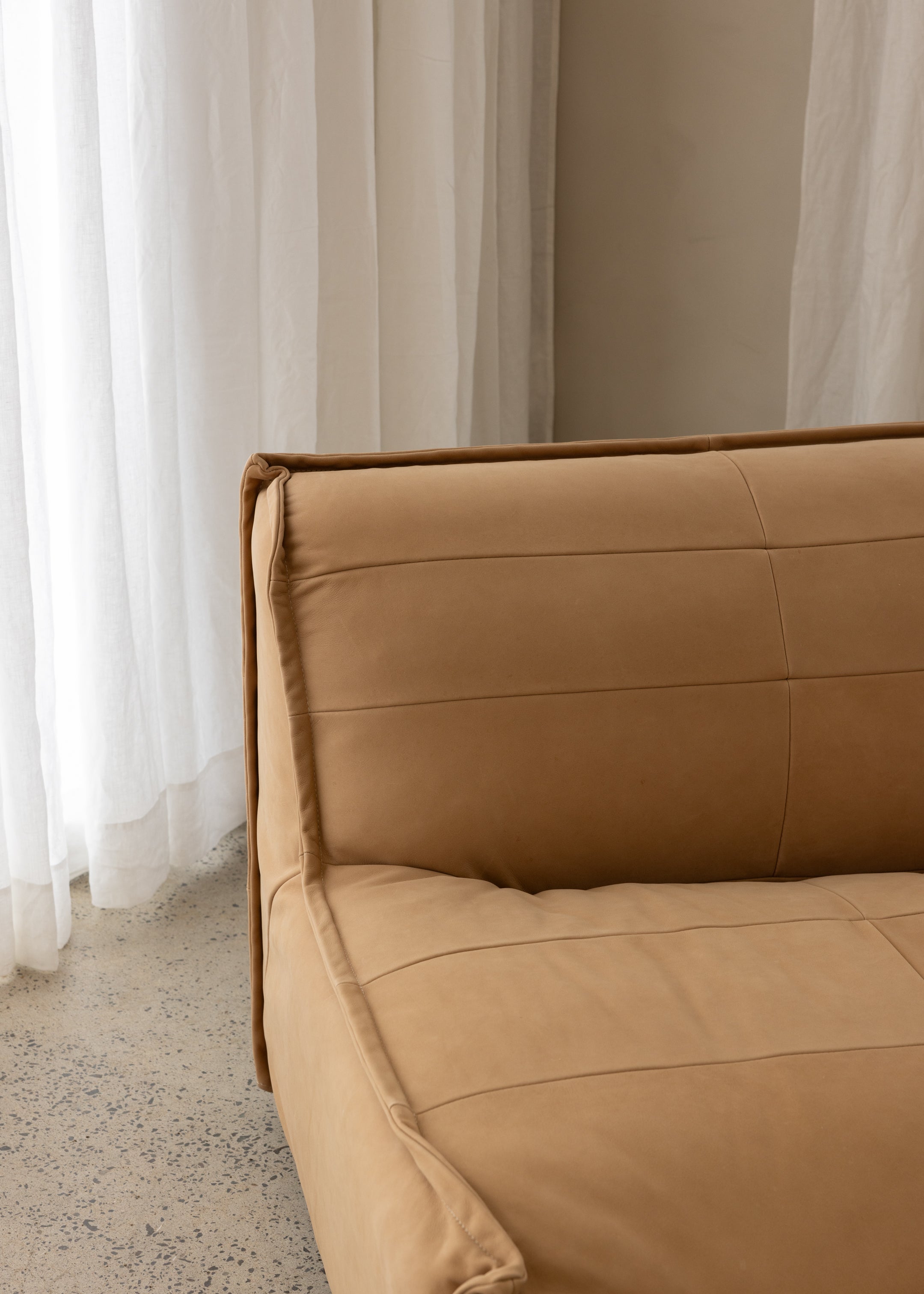 Homecrest Single Seat / Leather / Latte