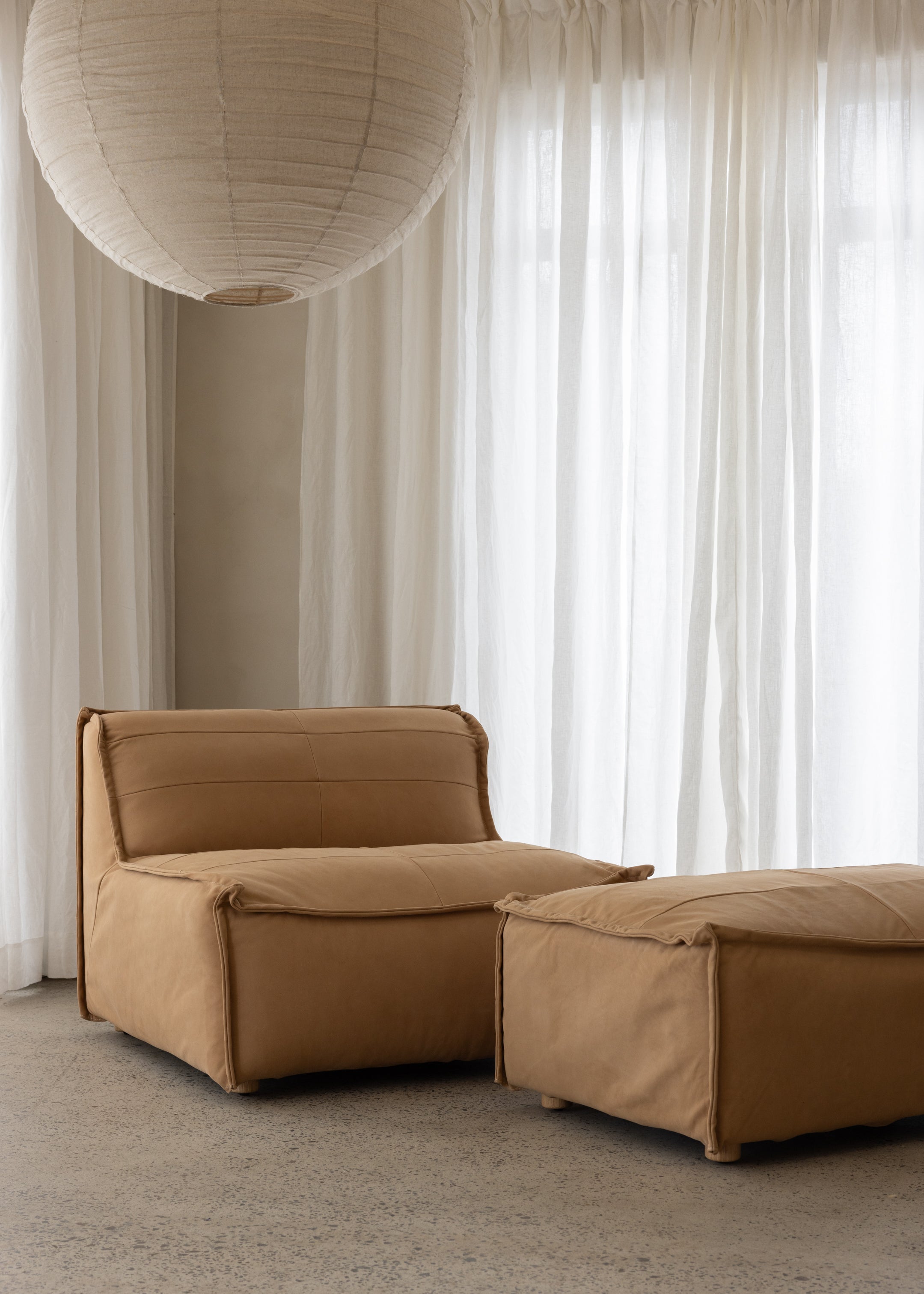 Homecrest Single Seat / Leather / Latte