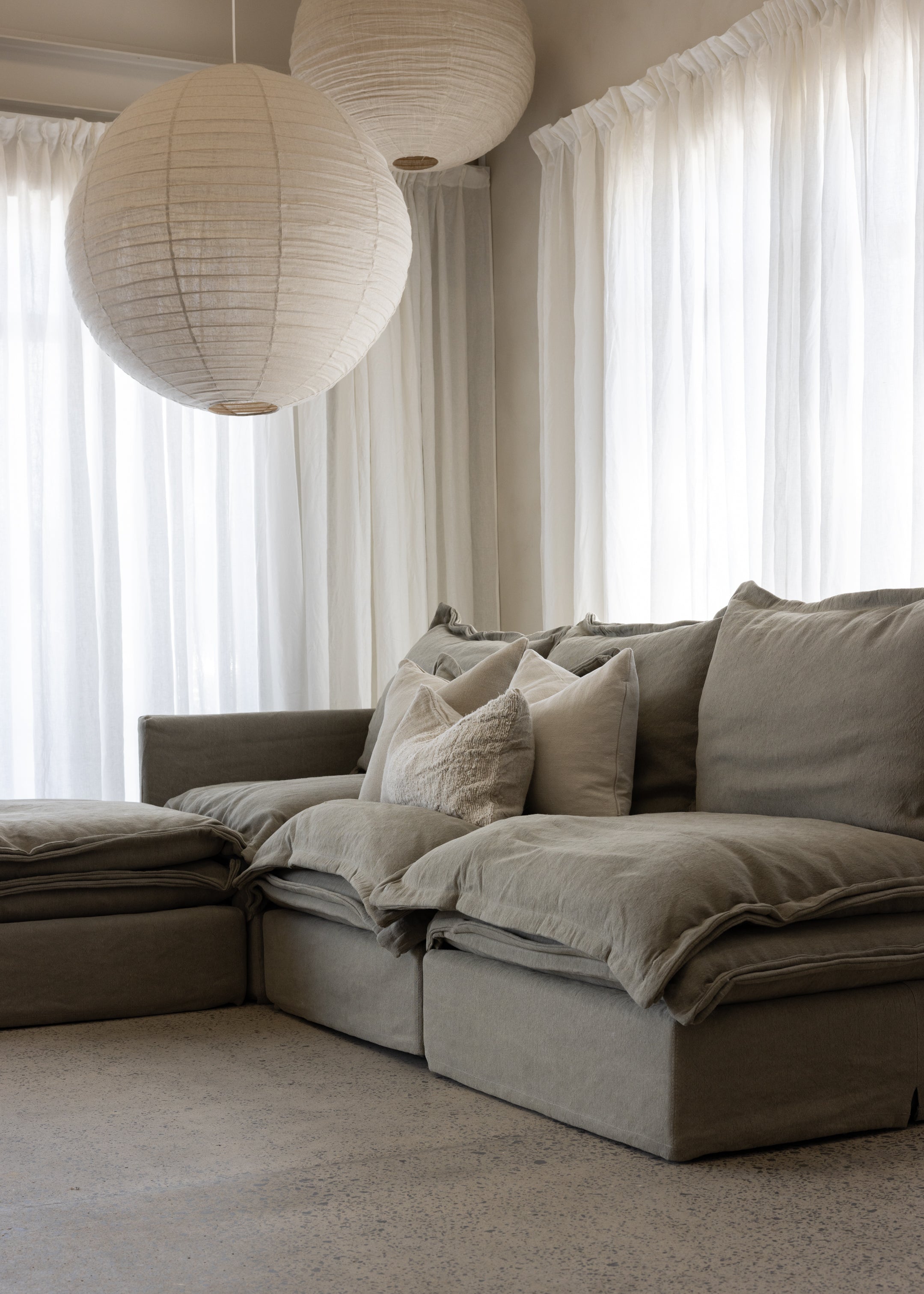 Mia Modular Jute Sofa / Flax