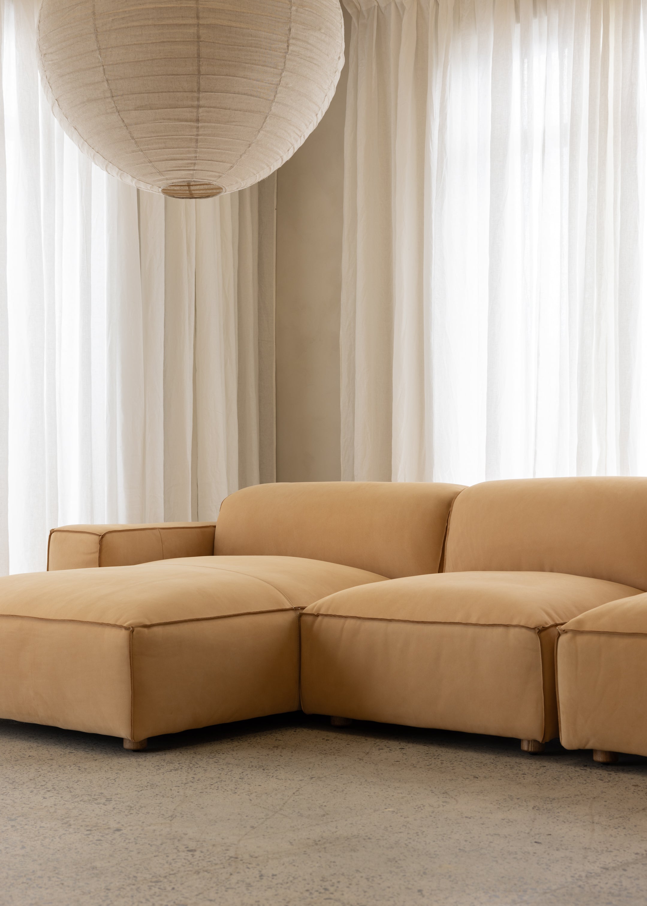 Brownsville L Sofa Right With Armrests / Leather / Camel