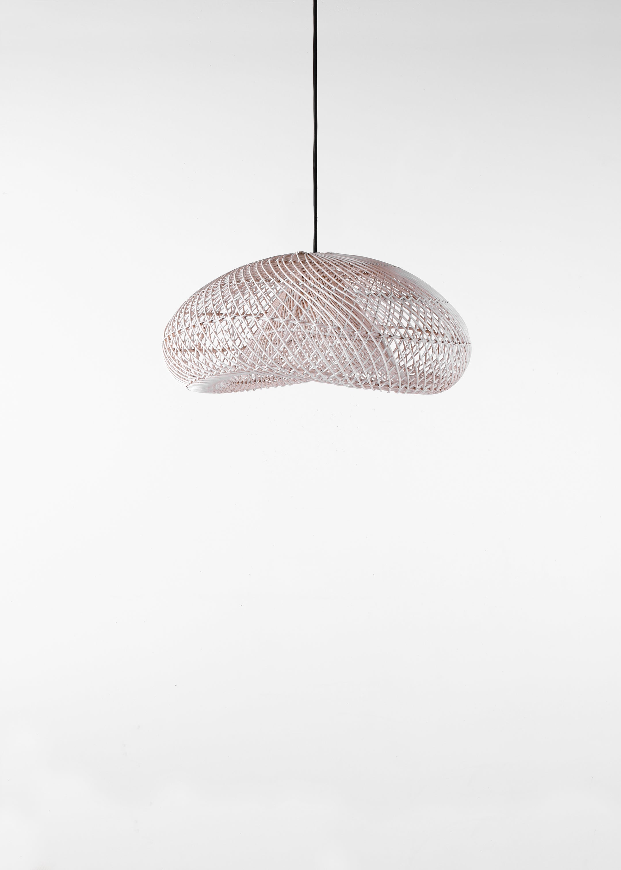 Twist Pendant / White