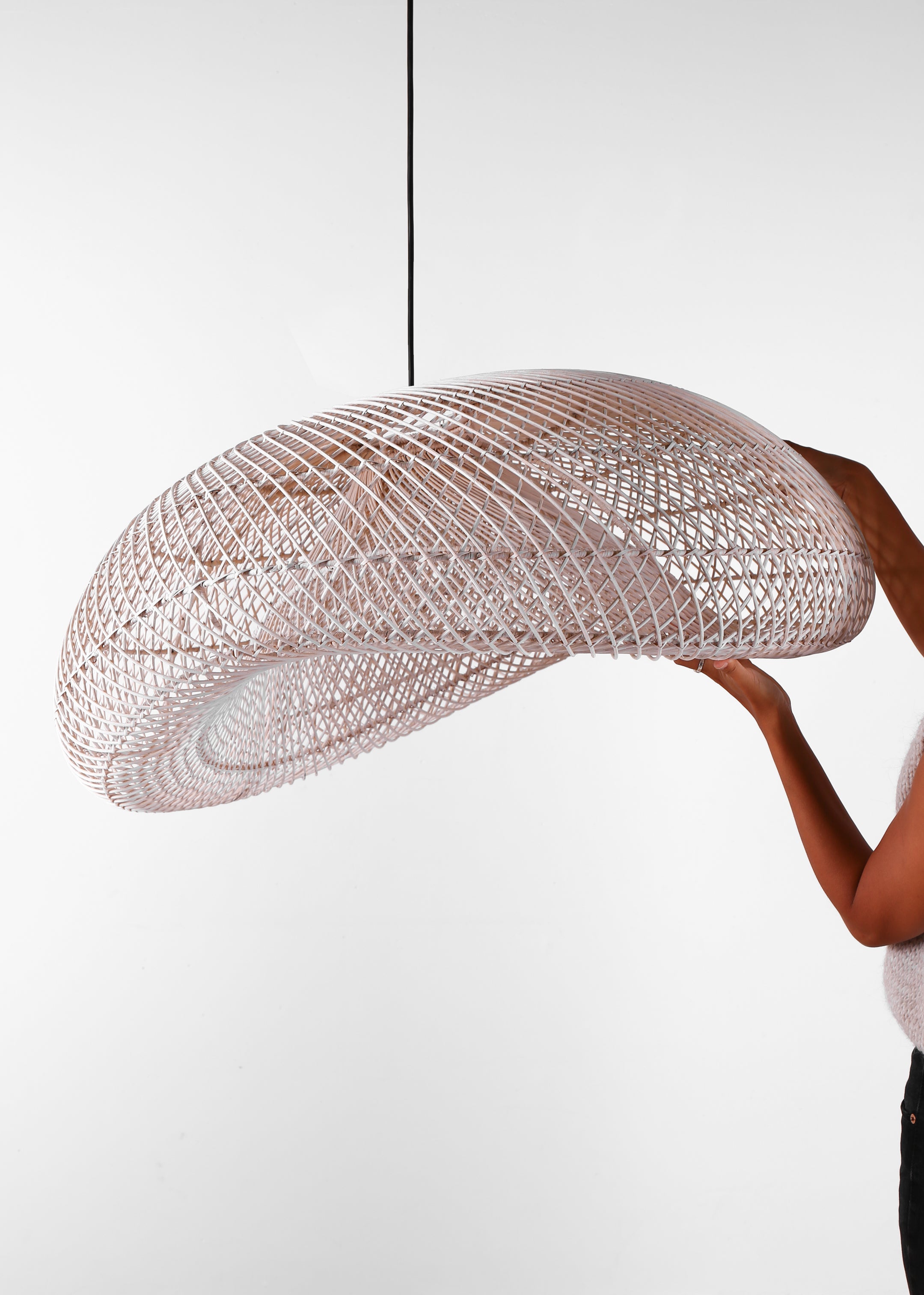 Twist Pendant / White