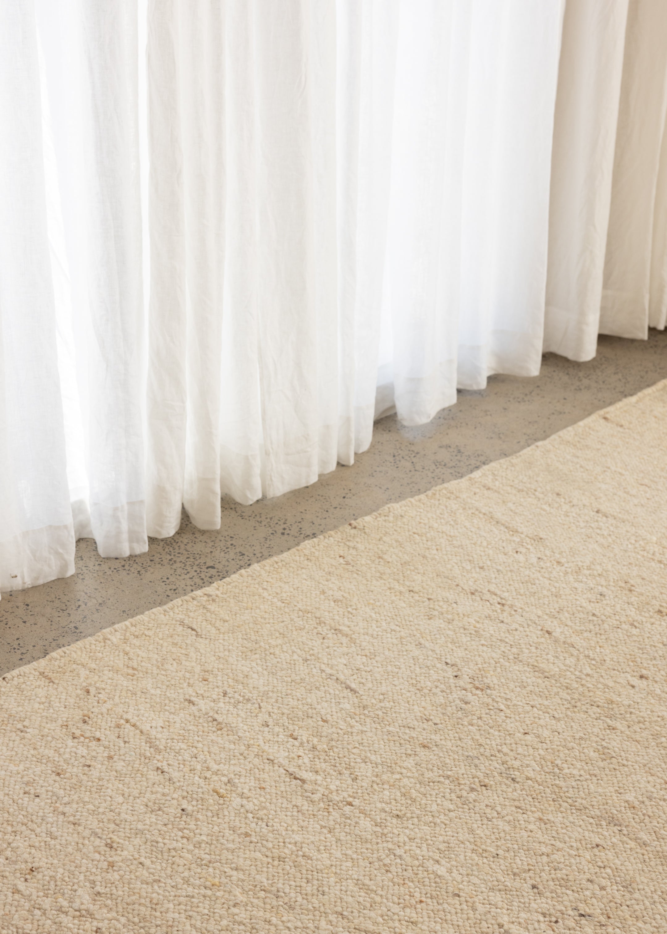 Birch Rug / White-Natural / 2m x 3m