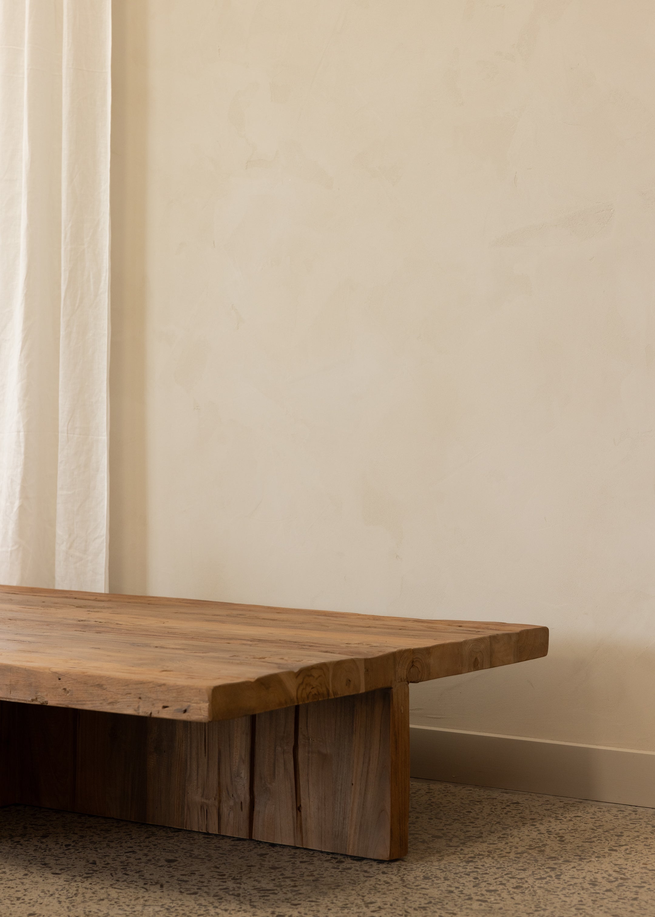 Maeve Coffee Table / Dark Teak