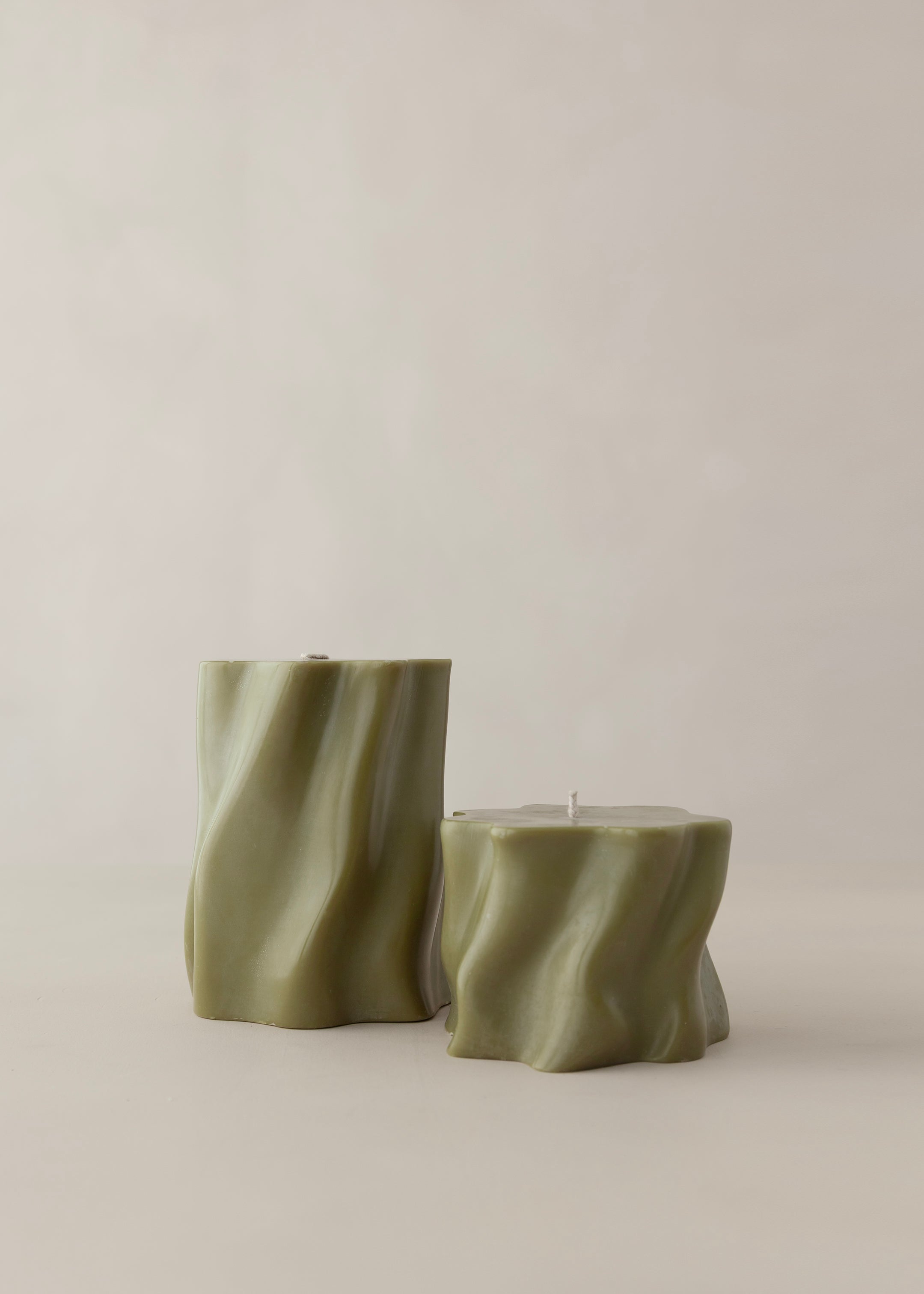 Lulu Candle / Dark Sage