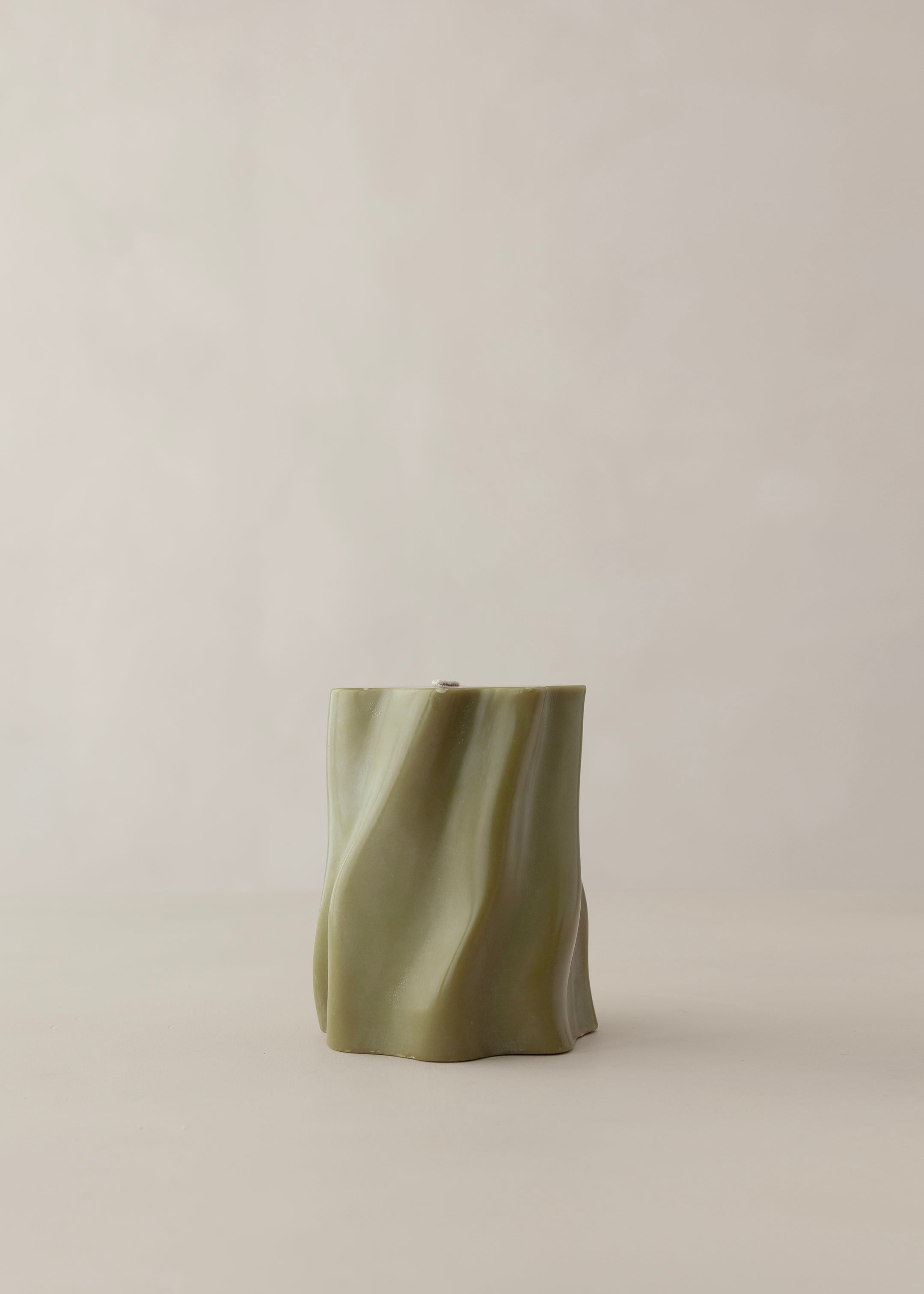 Lulu Candle / Dark Sage