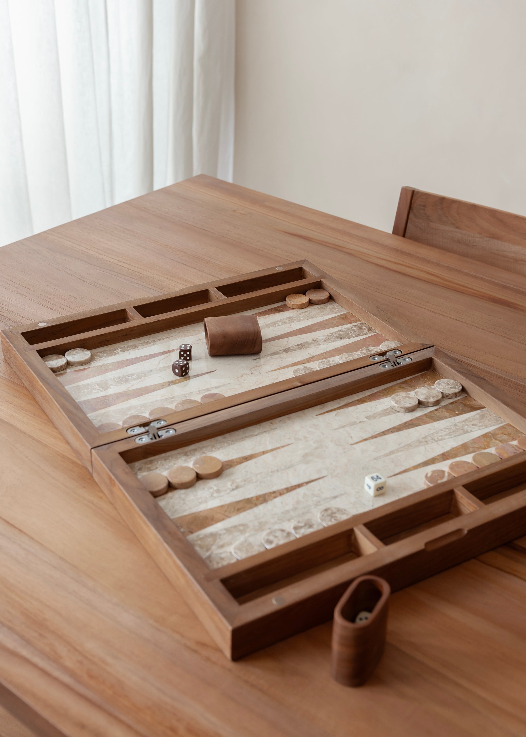 Maku Marble Backgammon Set / Cream and Terracotta