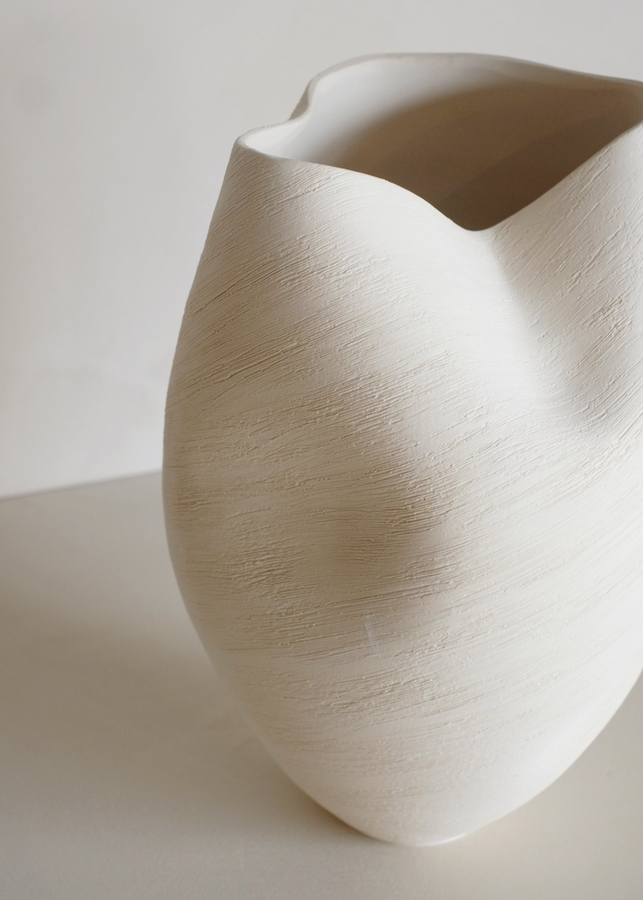 Morph Vase / Ivory