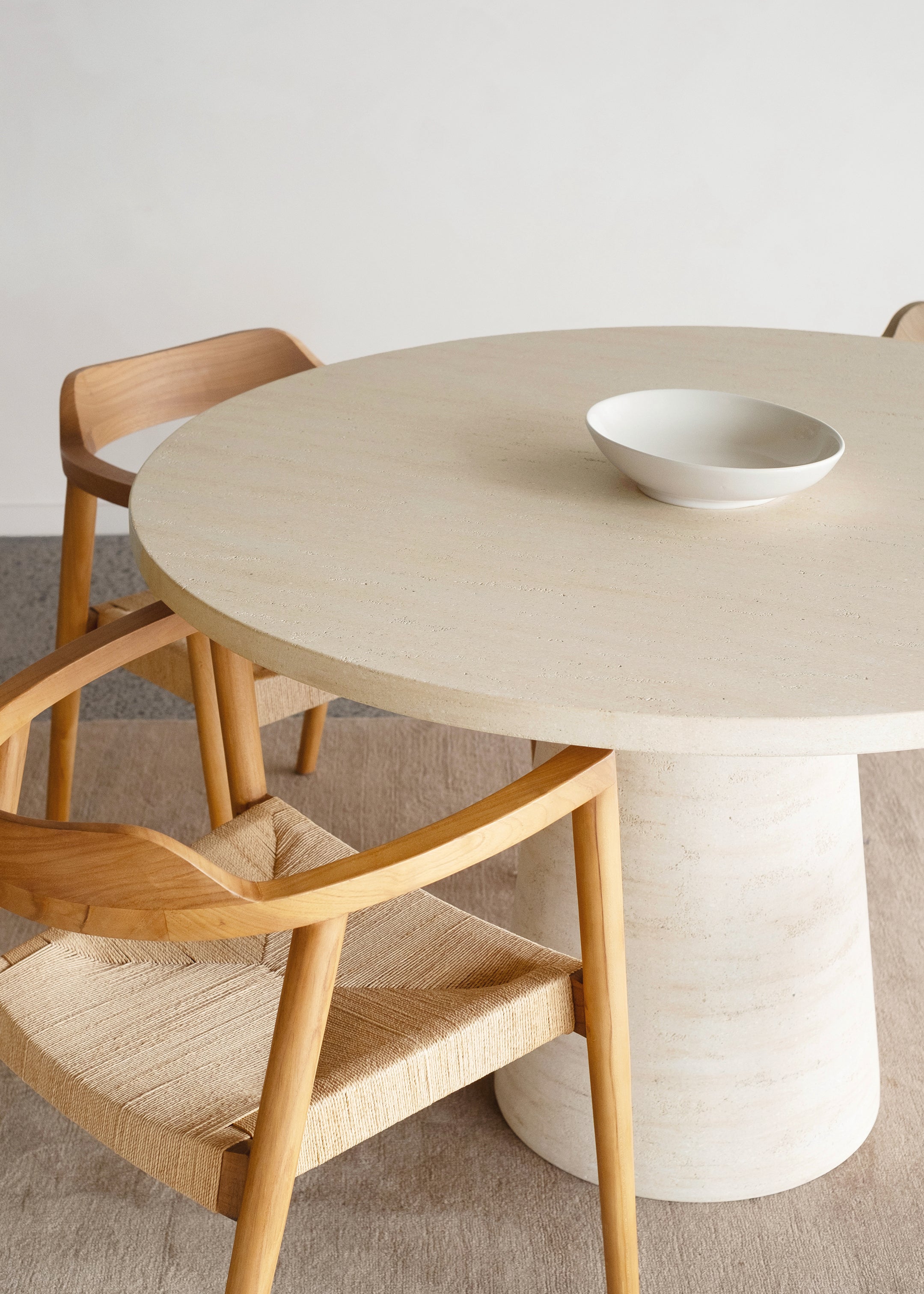 Maru Dining Table / Natural