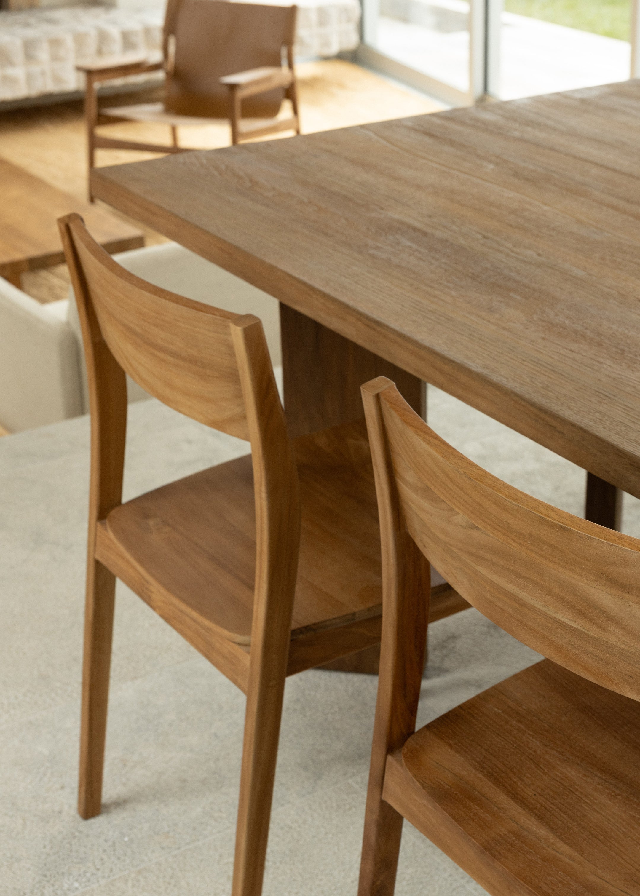 Mizu Dining Chair / Dark Teak