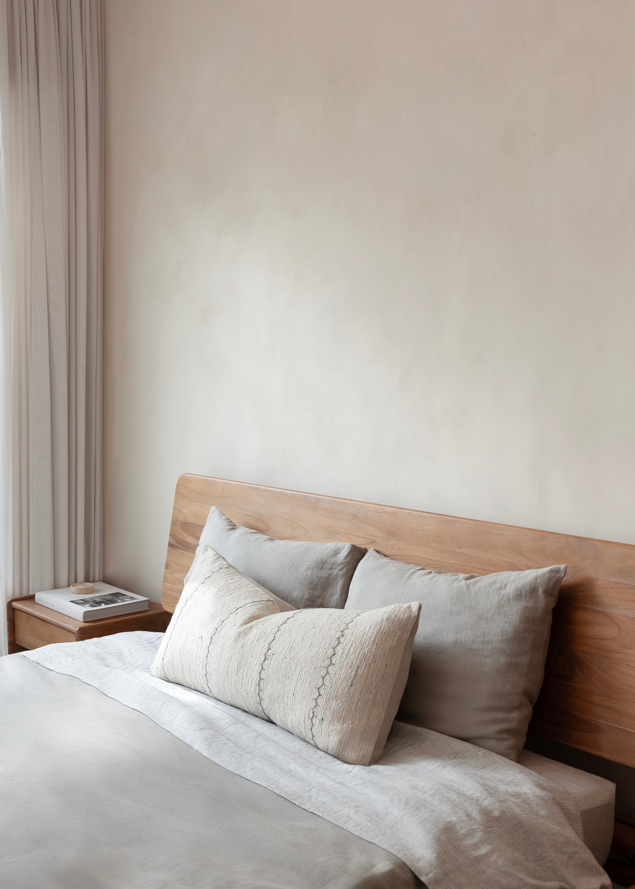 Noah Bed with Headboard / Dark Teak