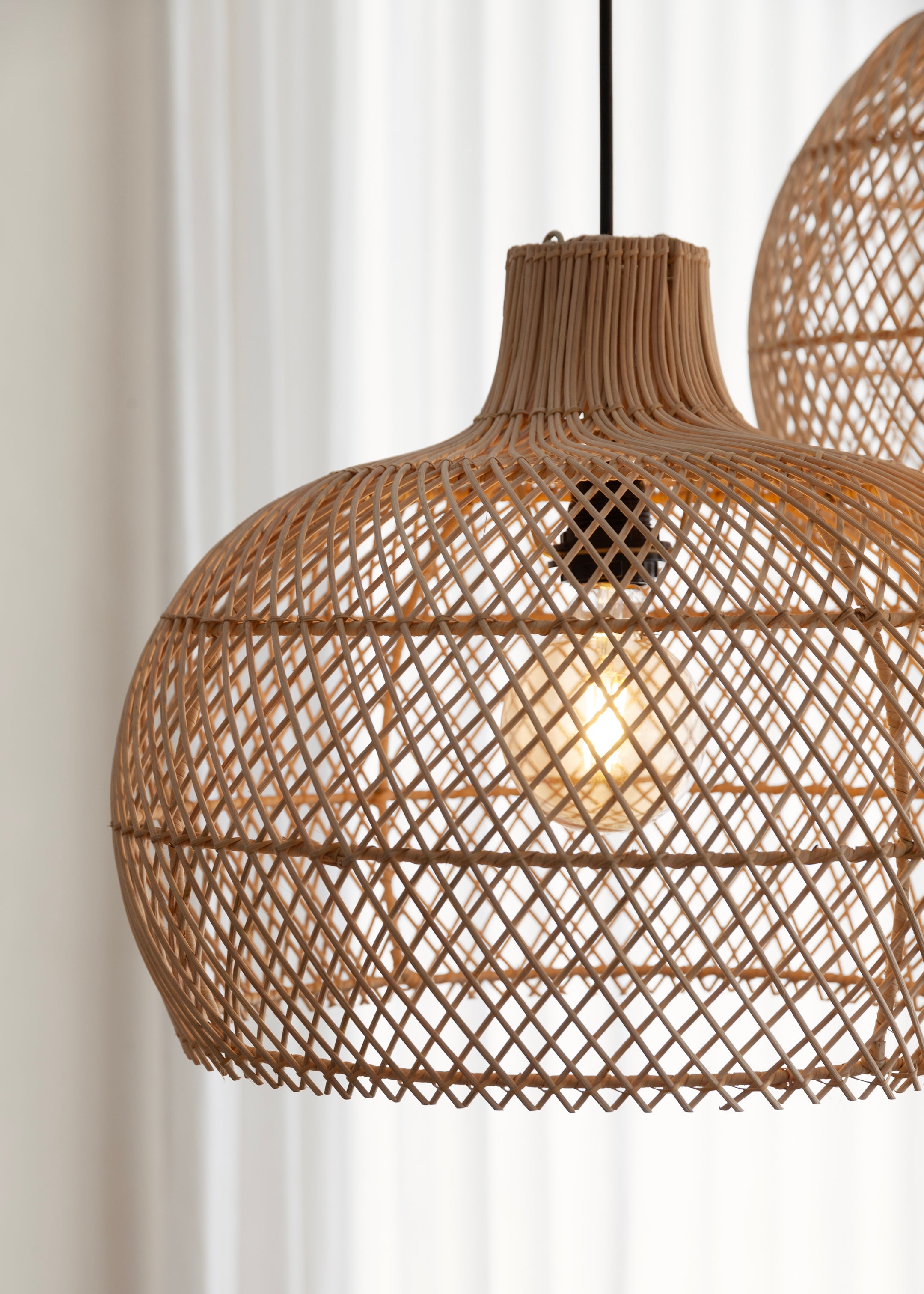 Roundie Pendant / Natural