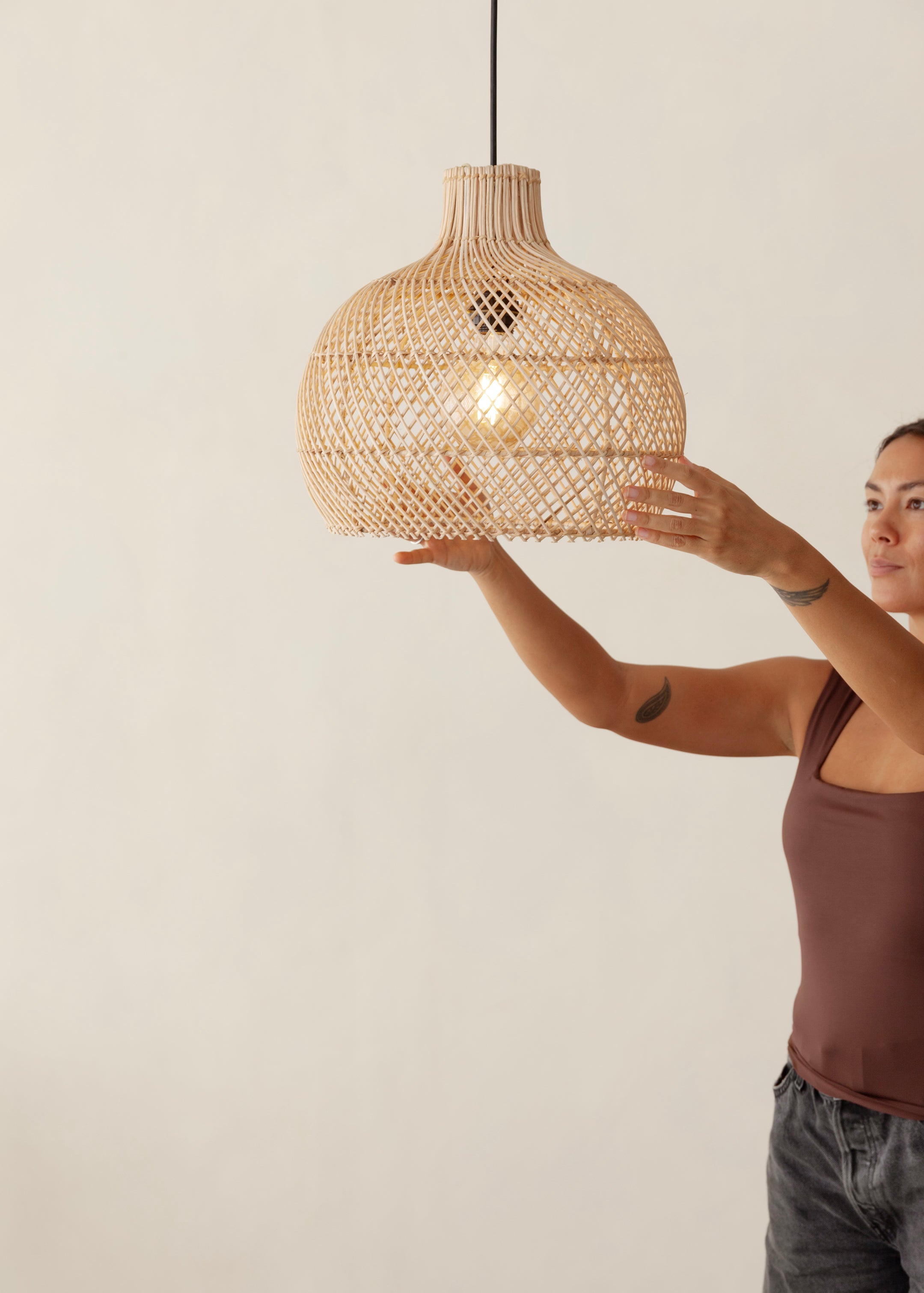 Roundie Pendant / Natural