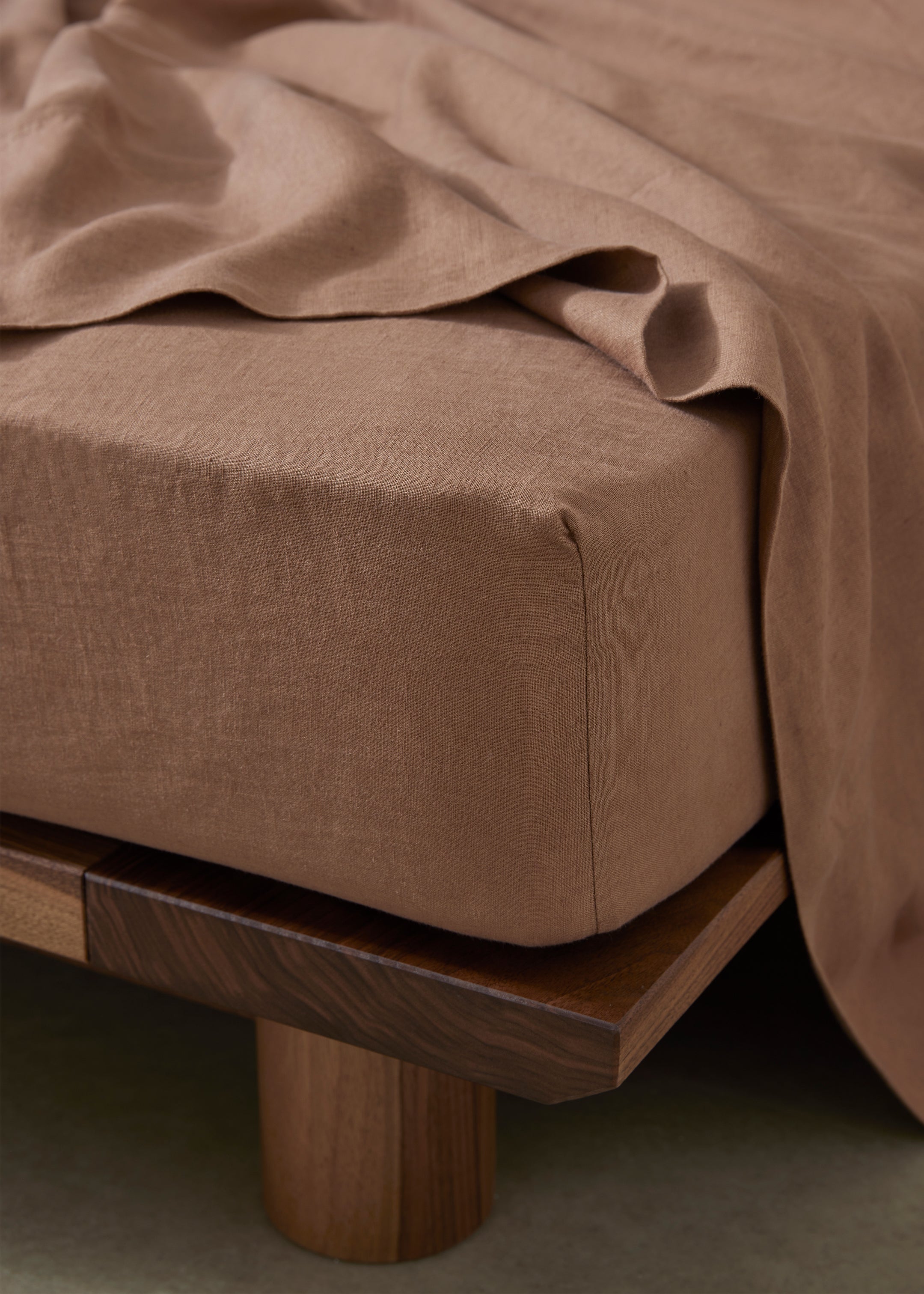 Ravello Fitted Sheet / Biscuit