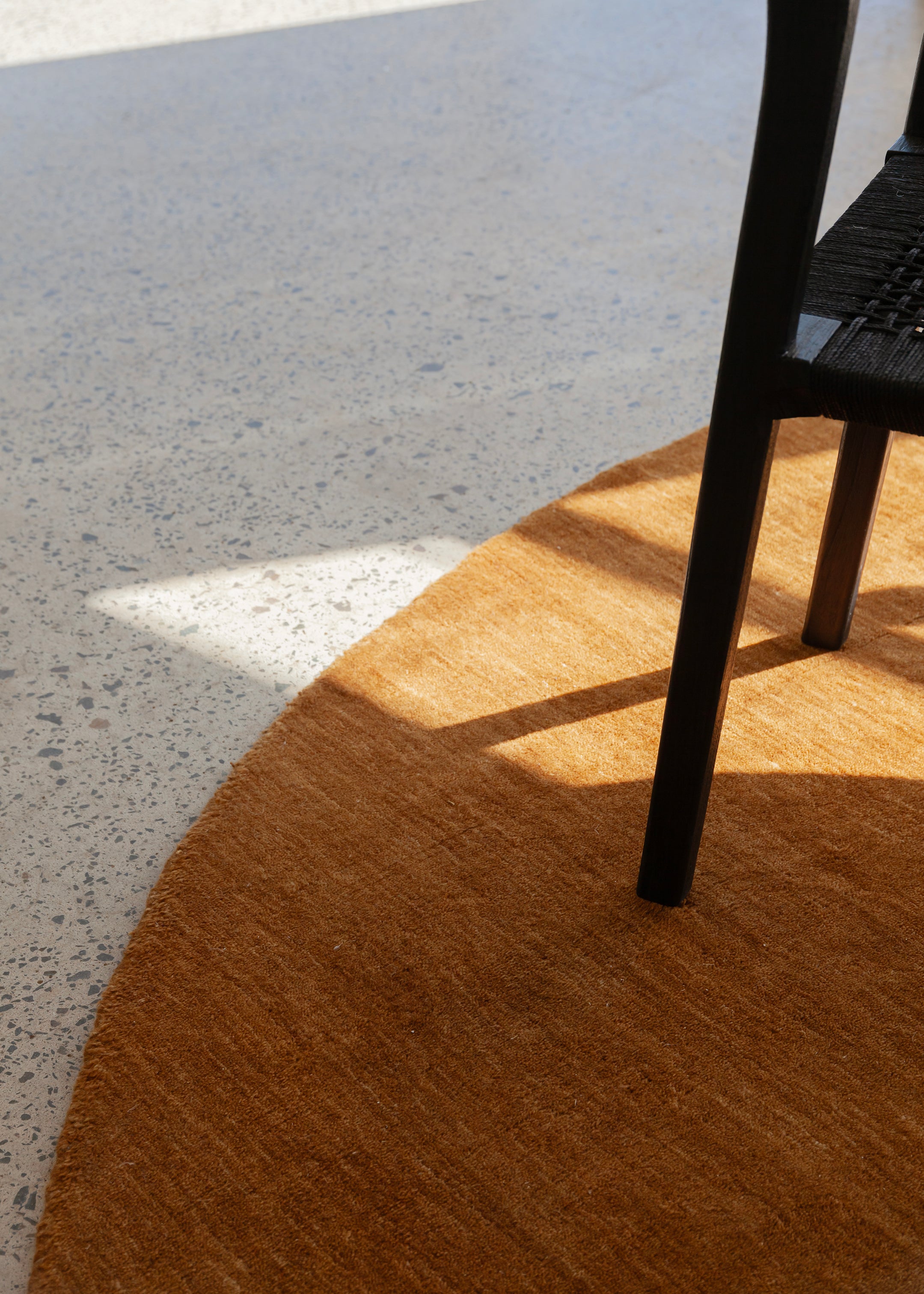 Sandringham Floor Rug / Pecan 250cm