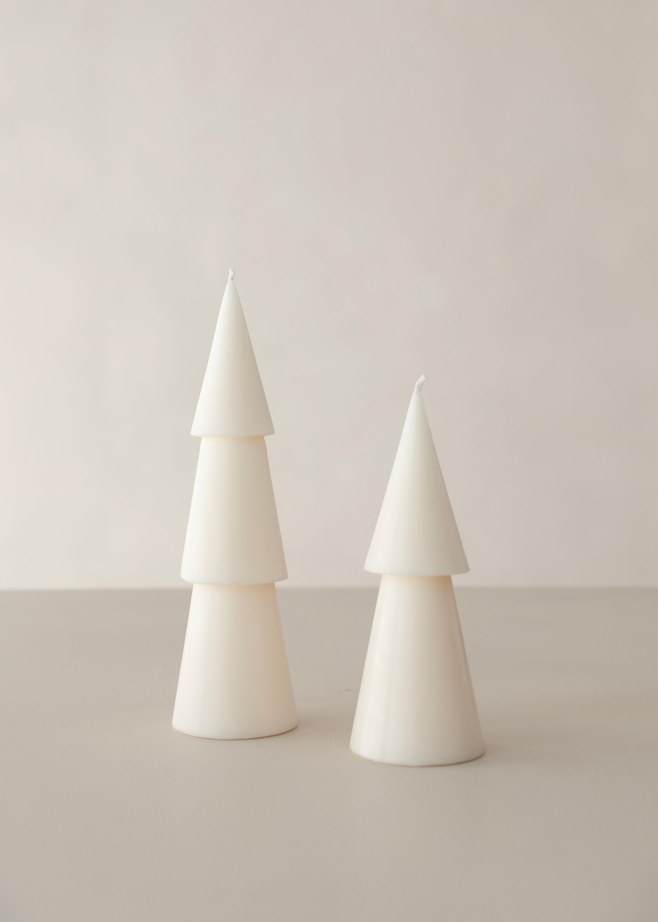 Silent Pine Candle / Ivory