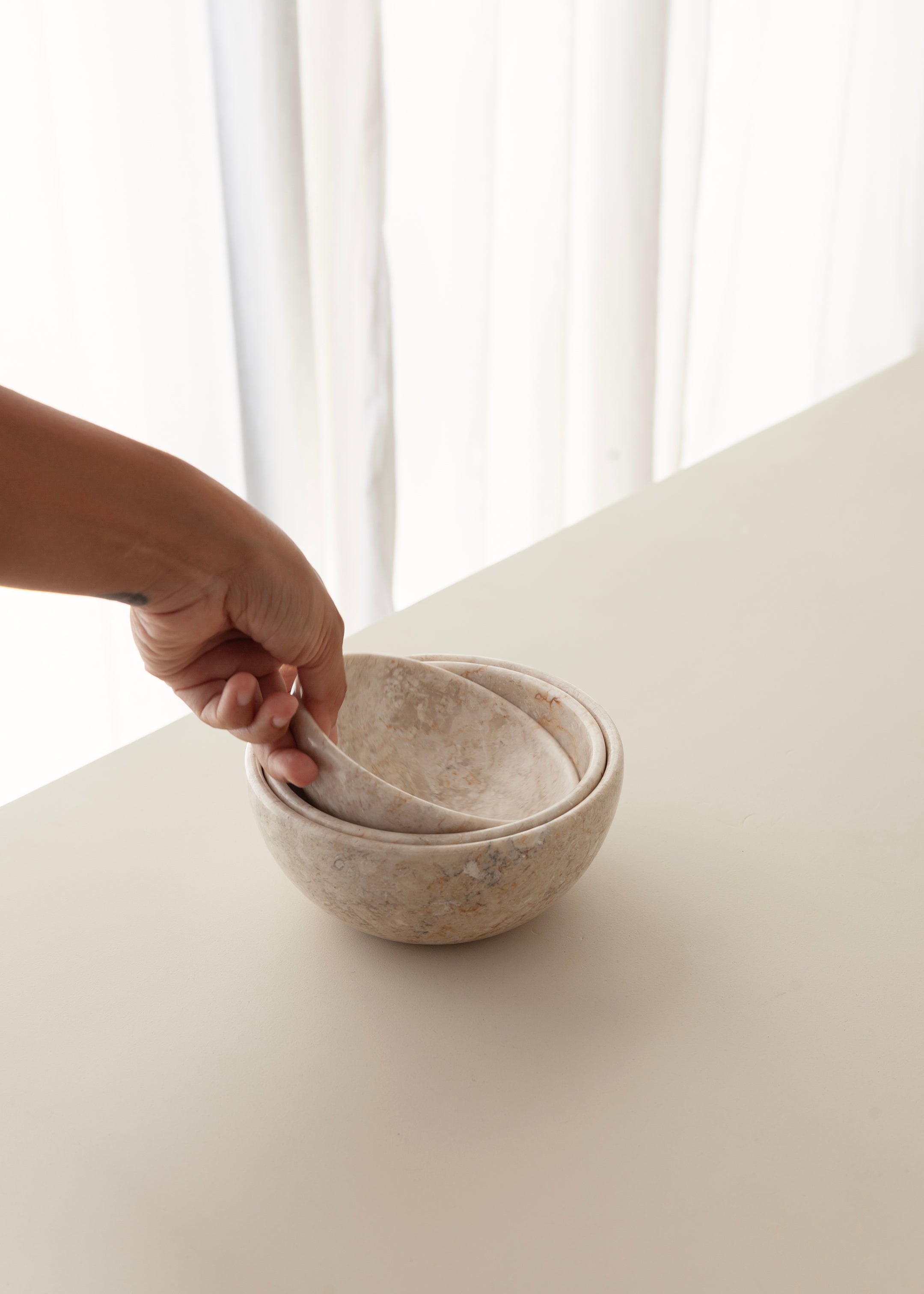 Suki Marble Stacking Bowl Set / Cream