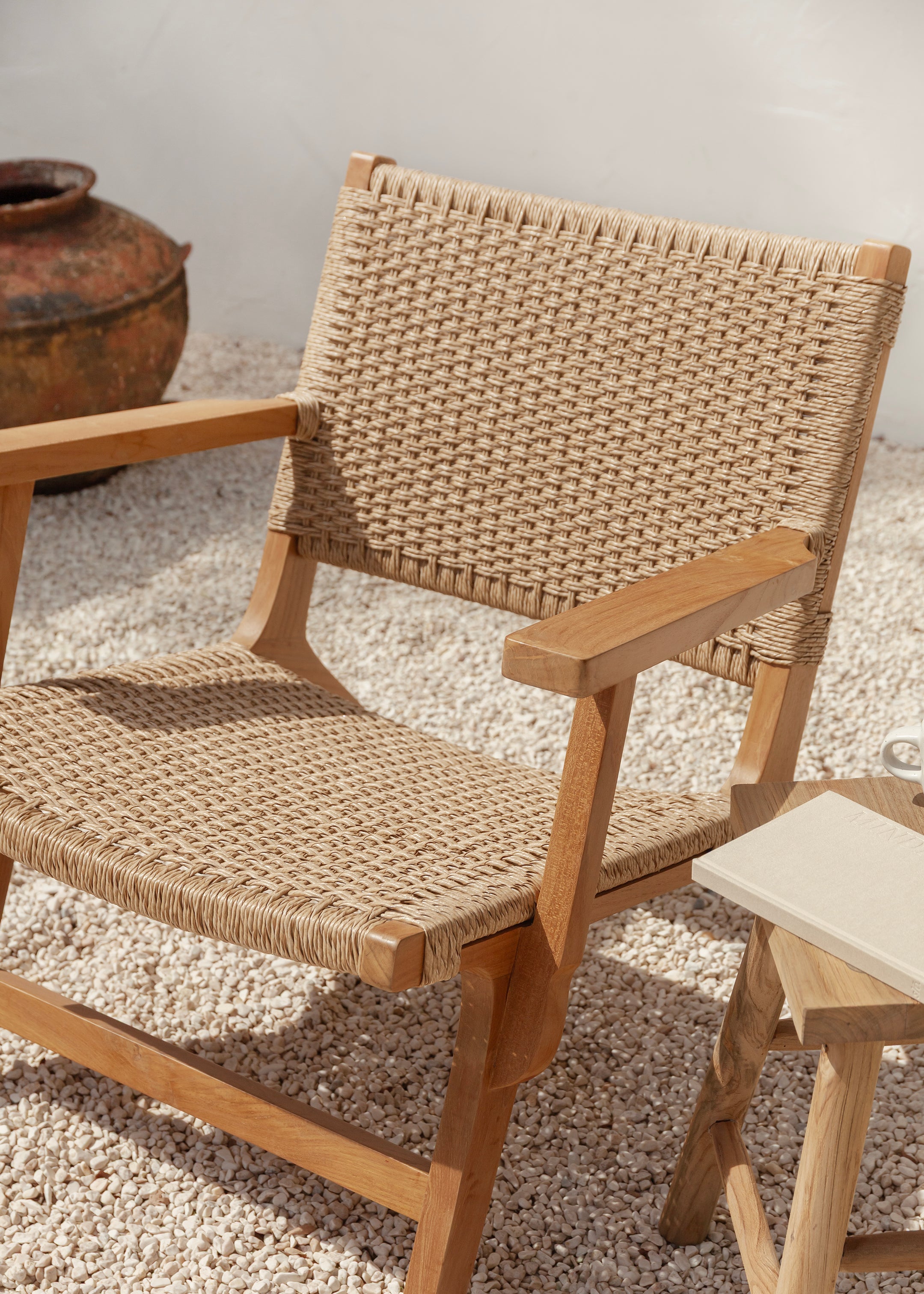 Sunday Teak Lounger with Arm Rest Outdoor / Natural