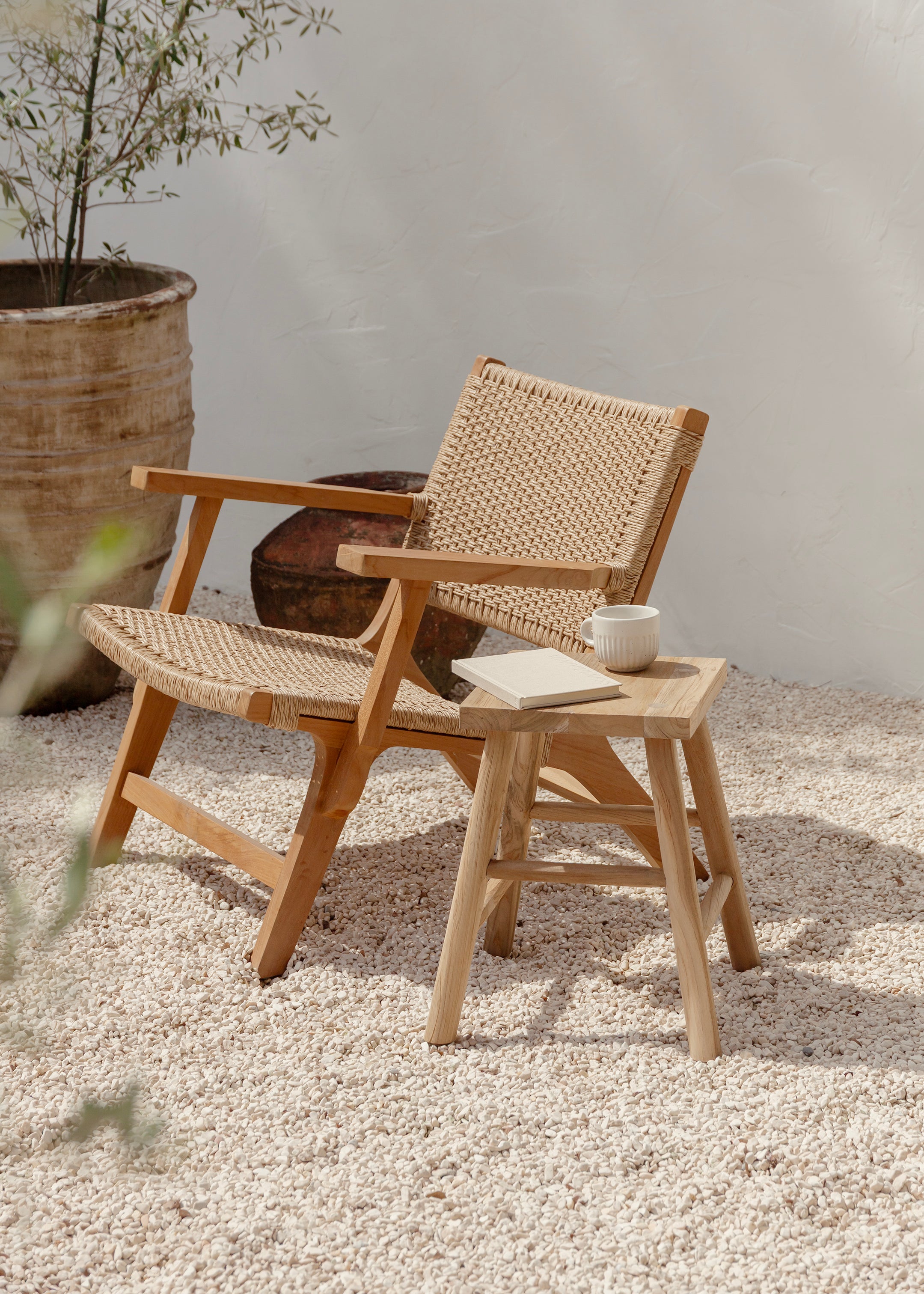 Sunday Teak Lounger with Arm Rest Outdoor / Natural