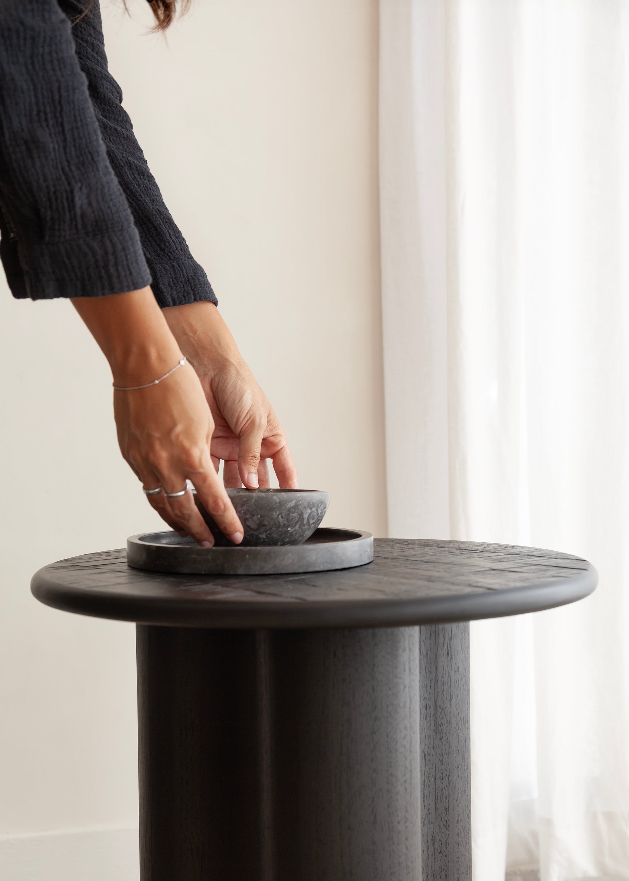Suko Side Table / Black