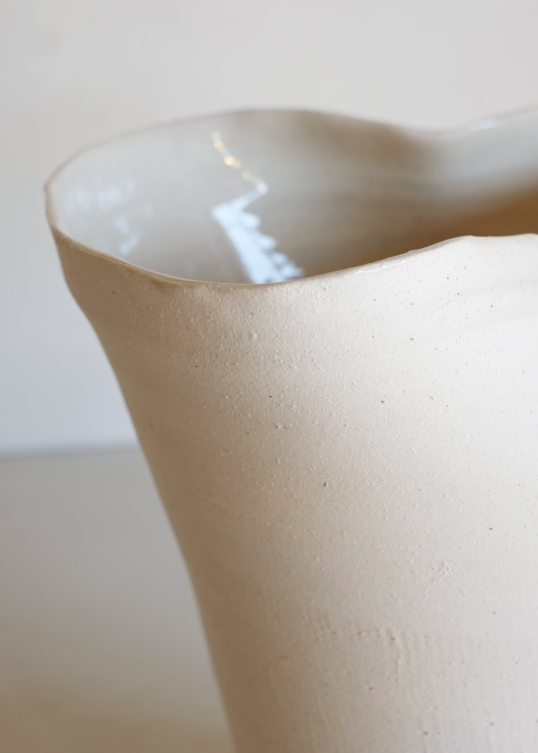 Talia Vessel High / Off White