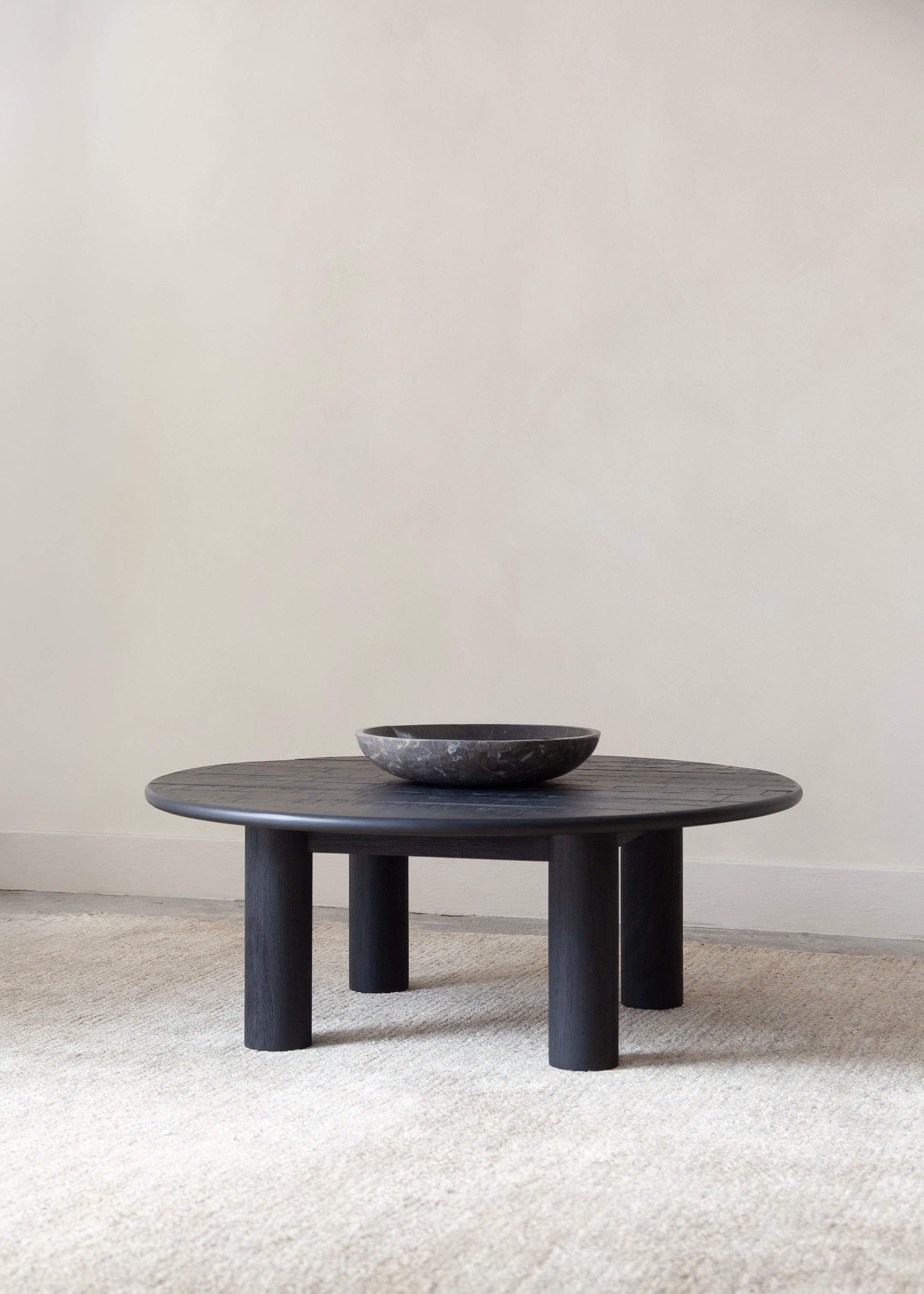 Umi Coffee Table / Black