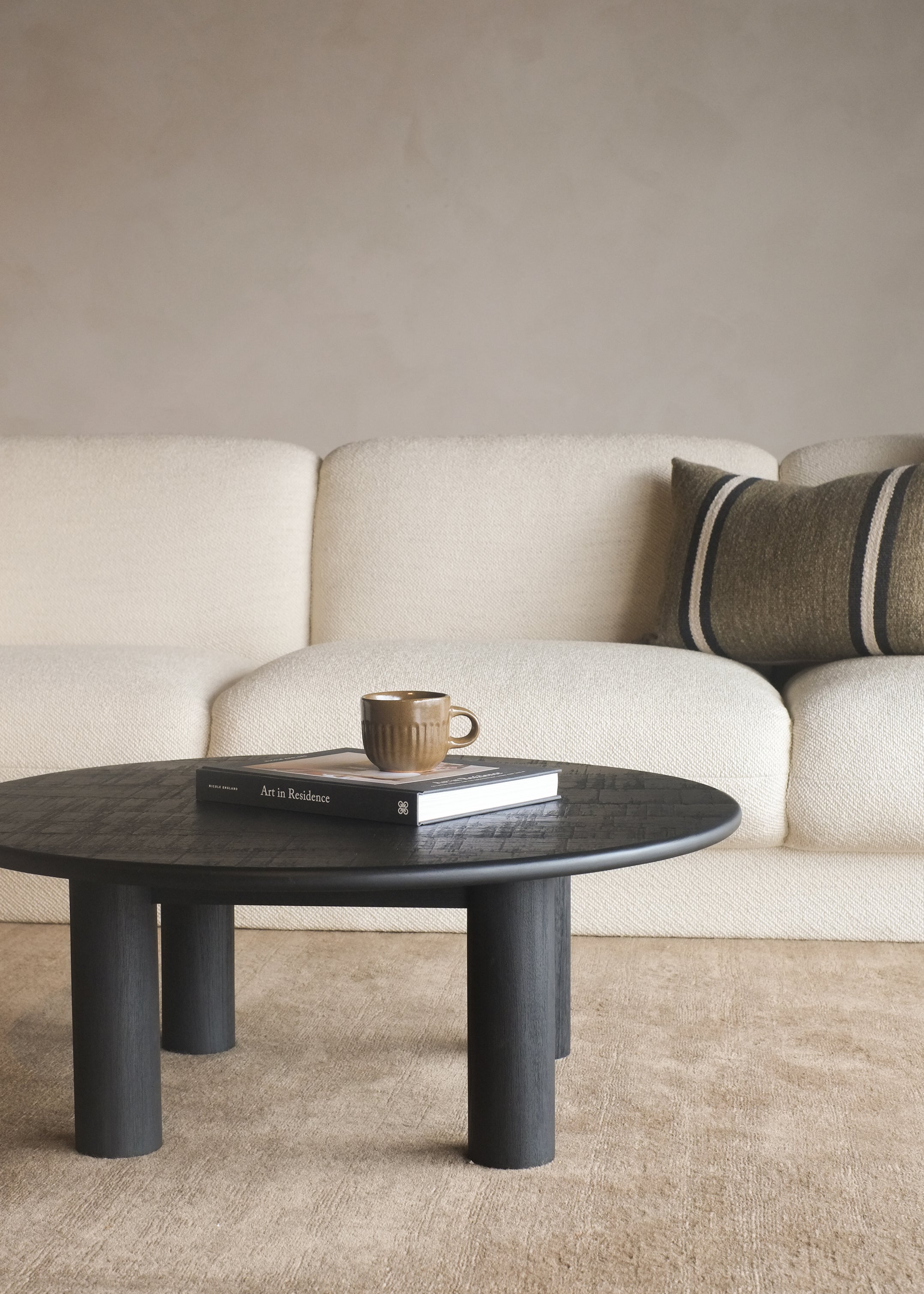Umi Coffee Table / Black