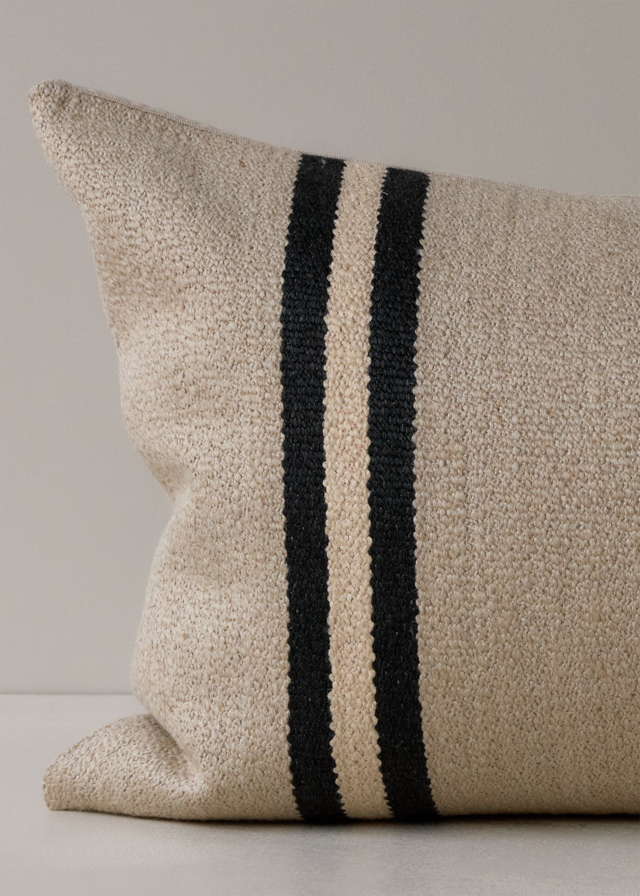 Mila Cushion Cover / Oyster