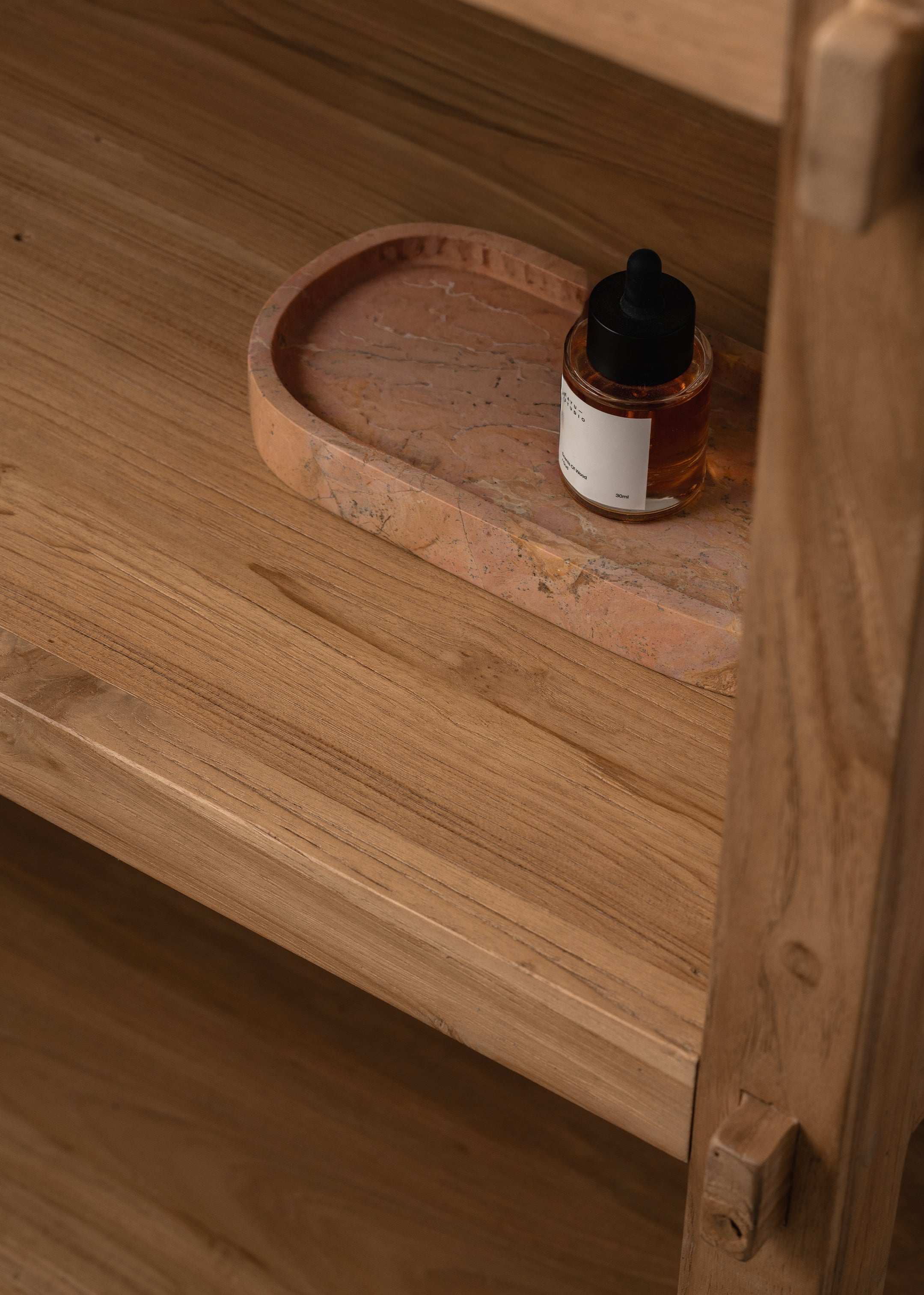 Talo High Bookshelf
