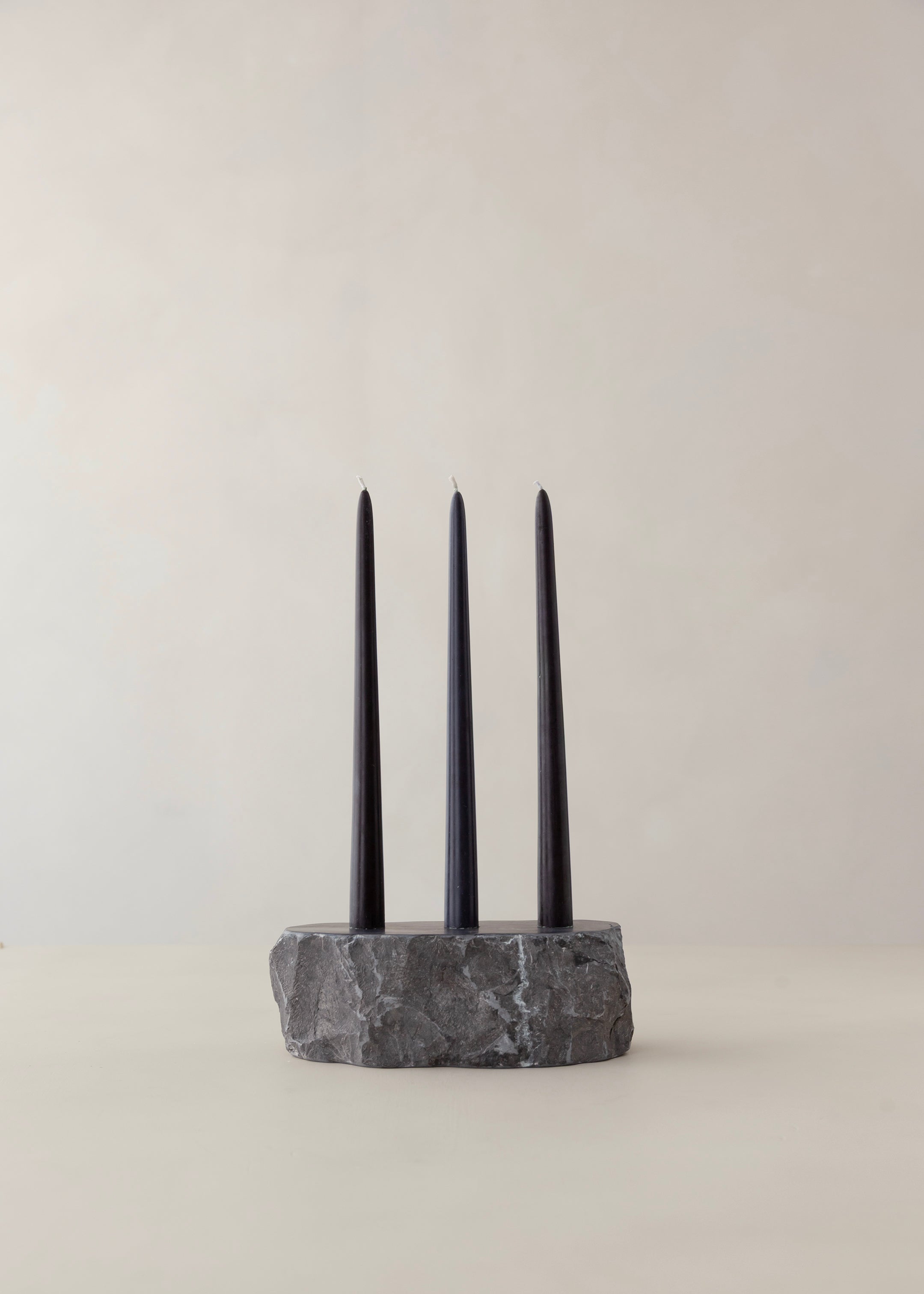 Vela Trio Marble Candleholder / Black