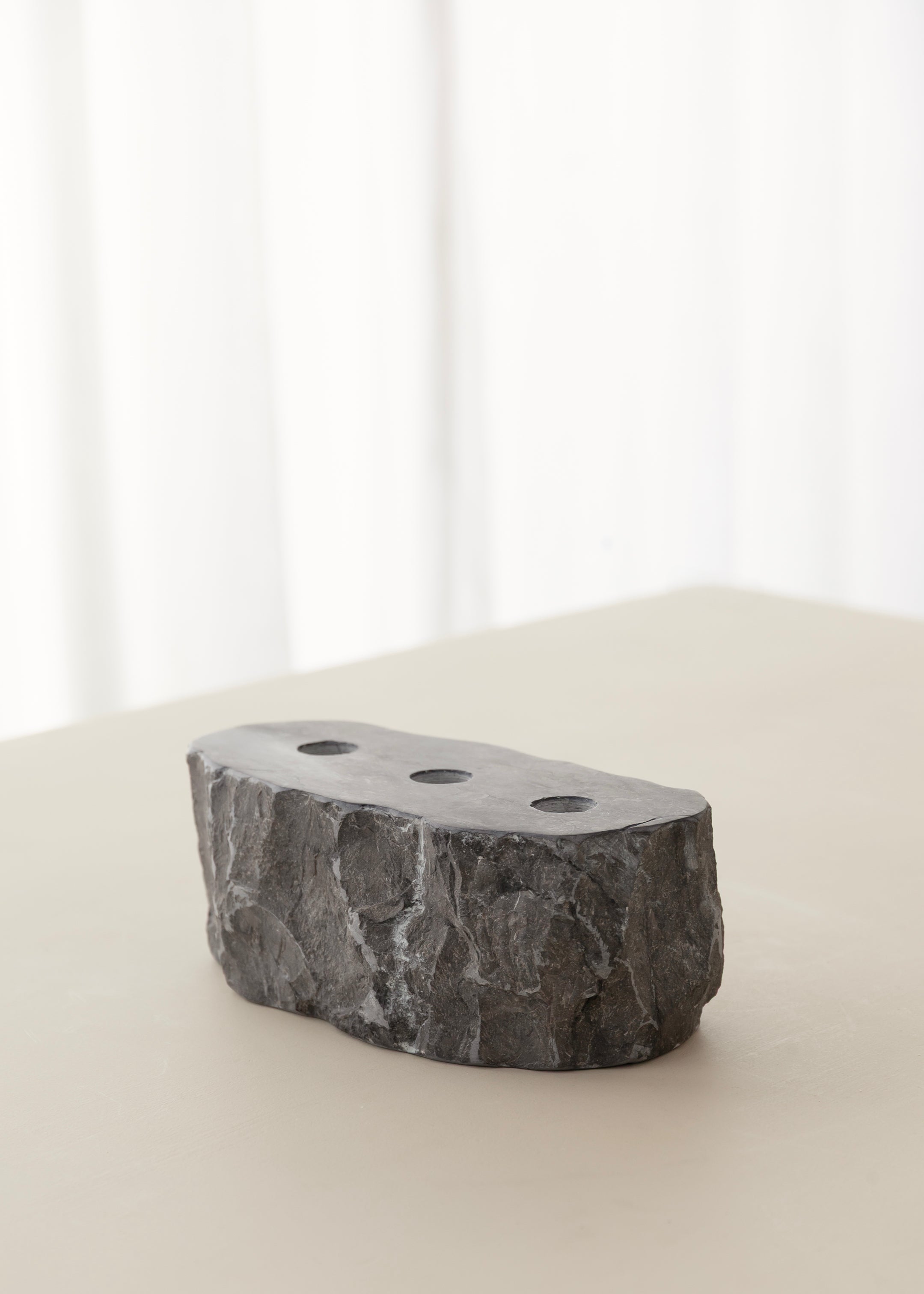 Vela Trio Marble Candleholder / Black