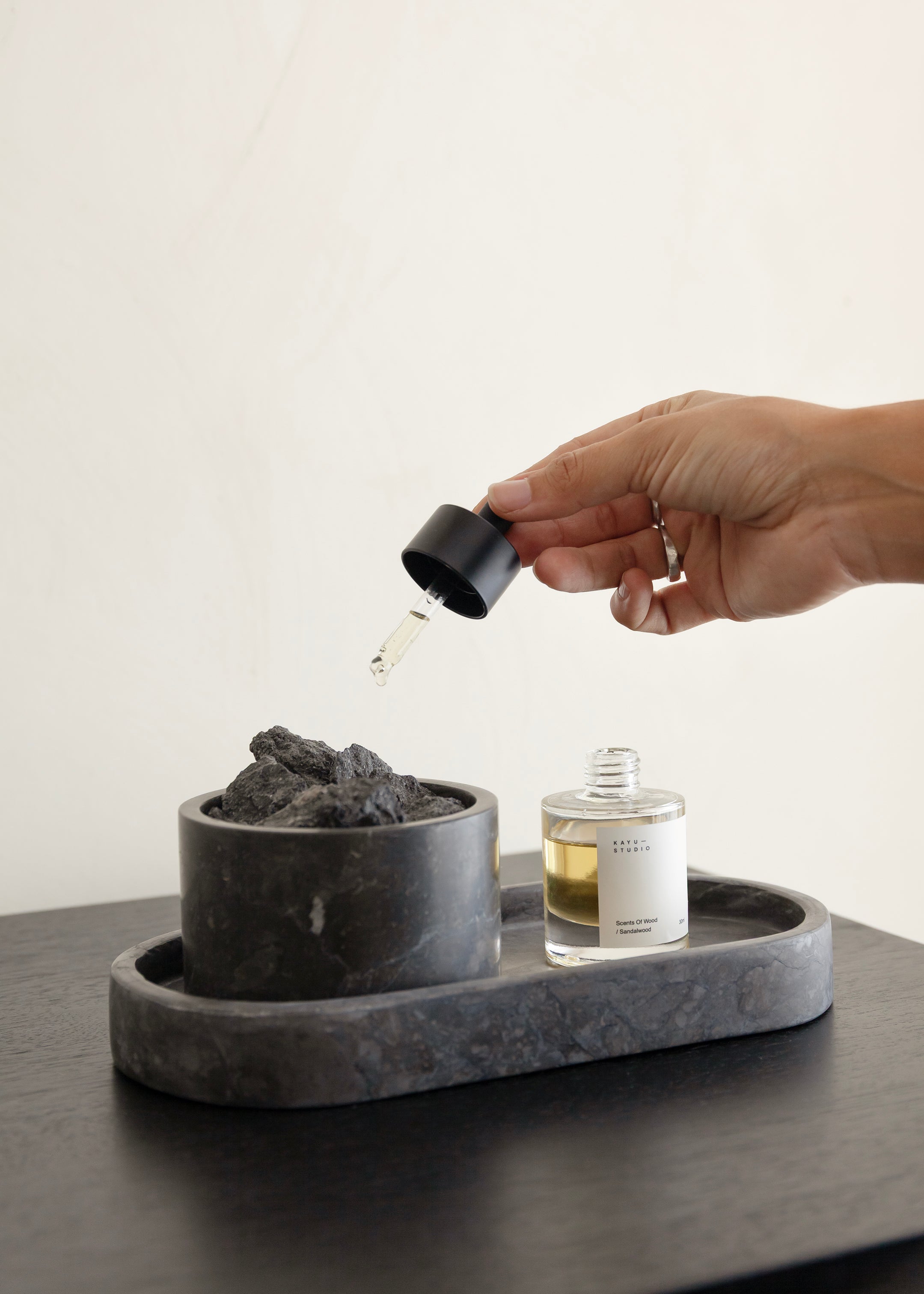 Kayu Signature Volcanic Rock Diffuser / Sandalwood