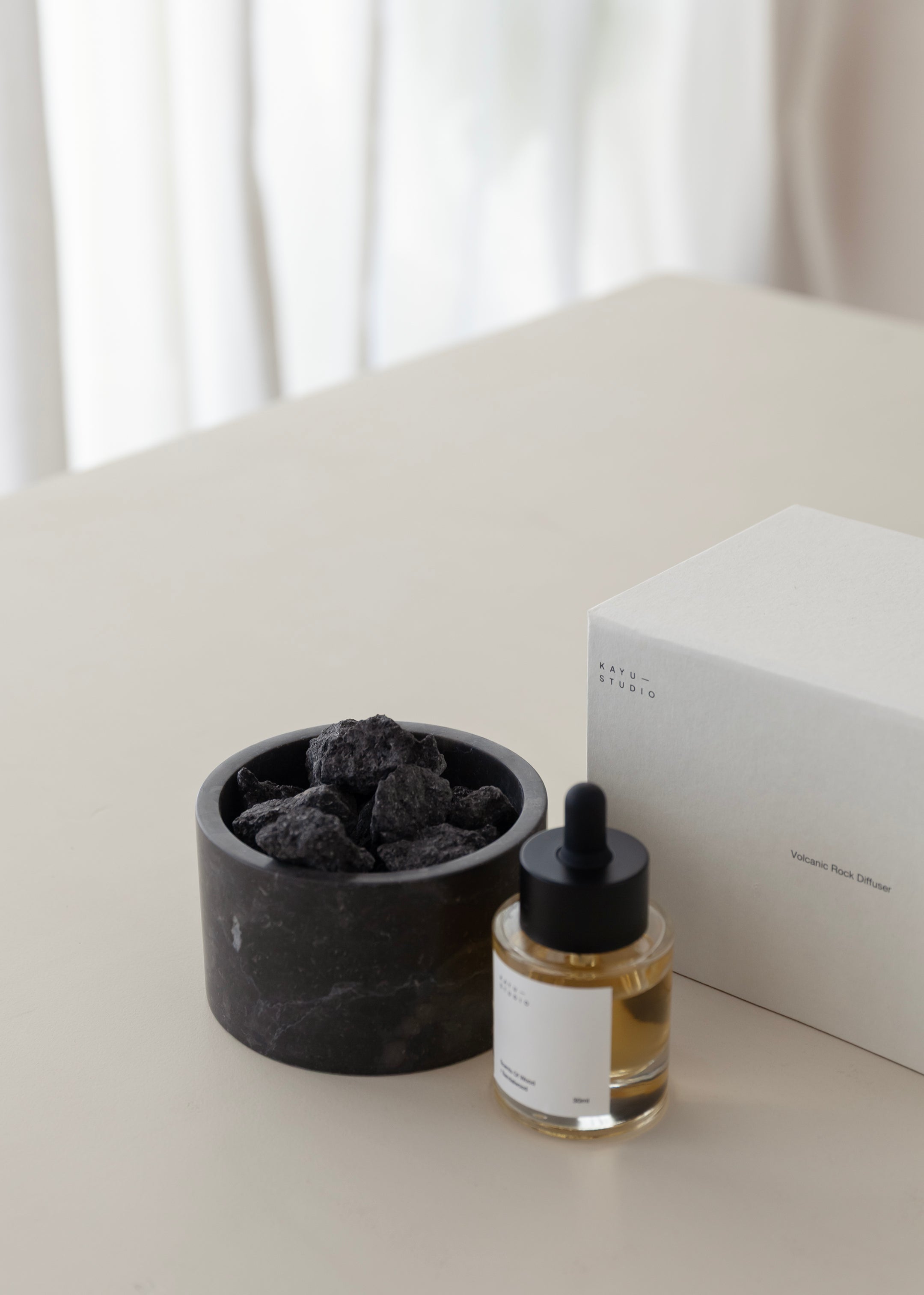 Kayu Signature Volcanic Rock Diffuser / Sandalwood