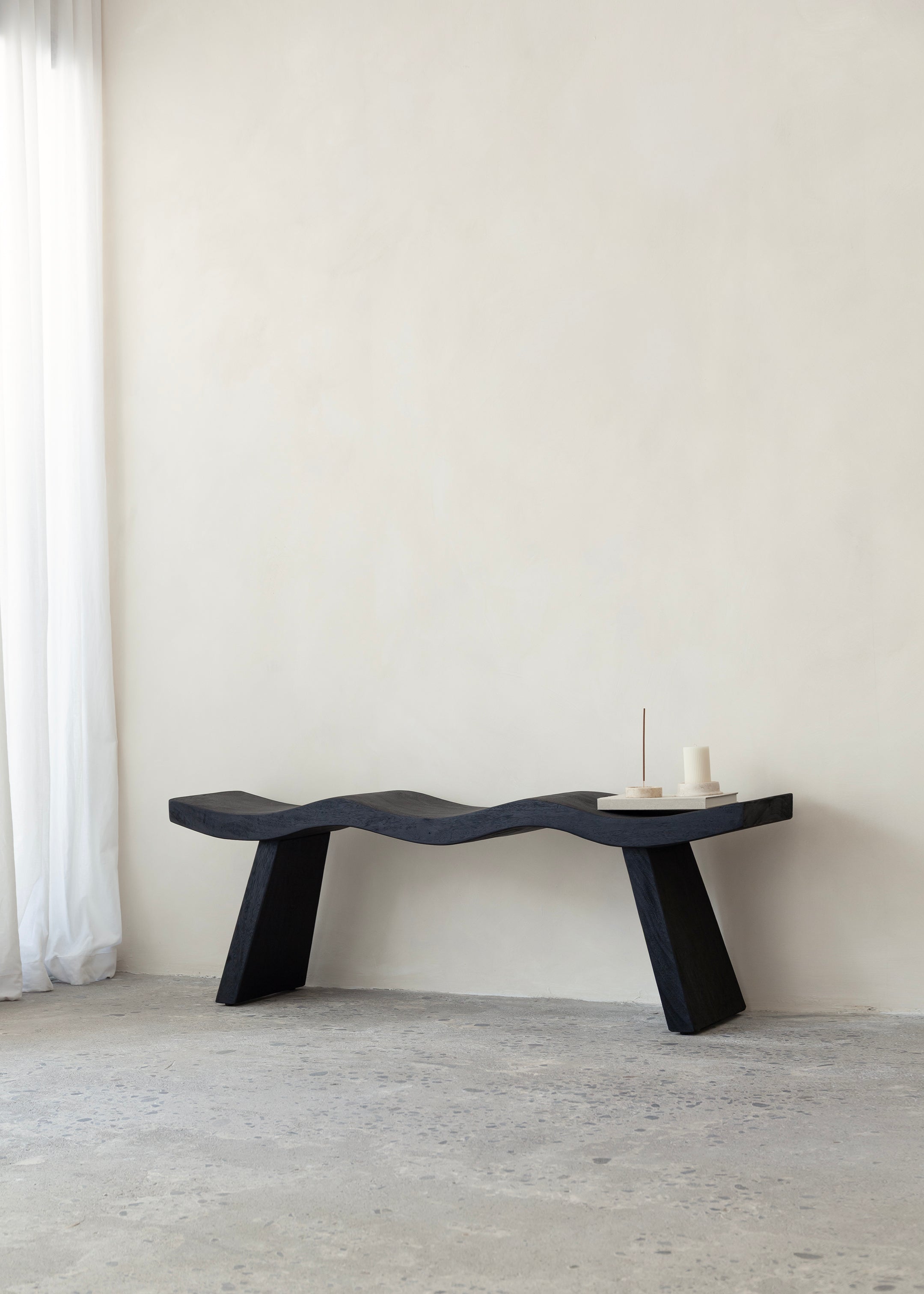 Wave Bench / Black