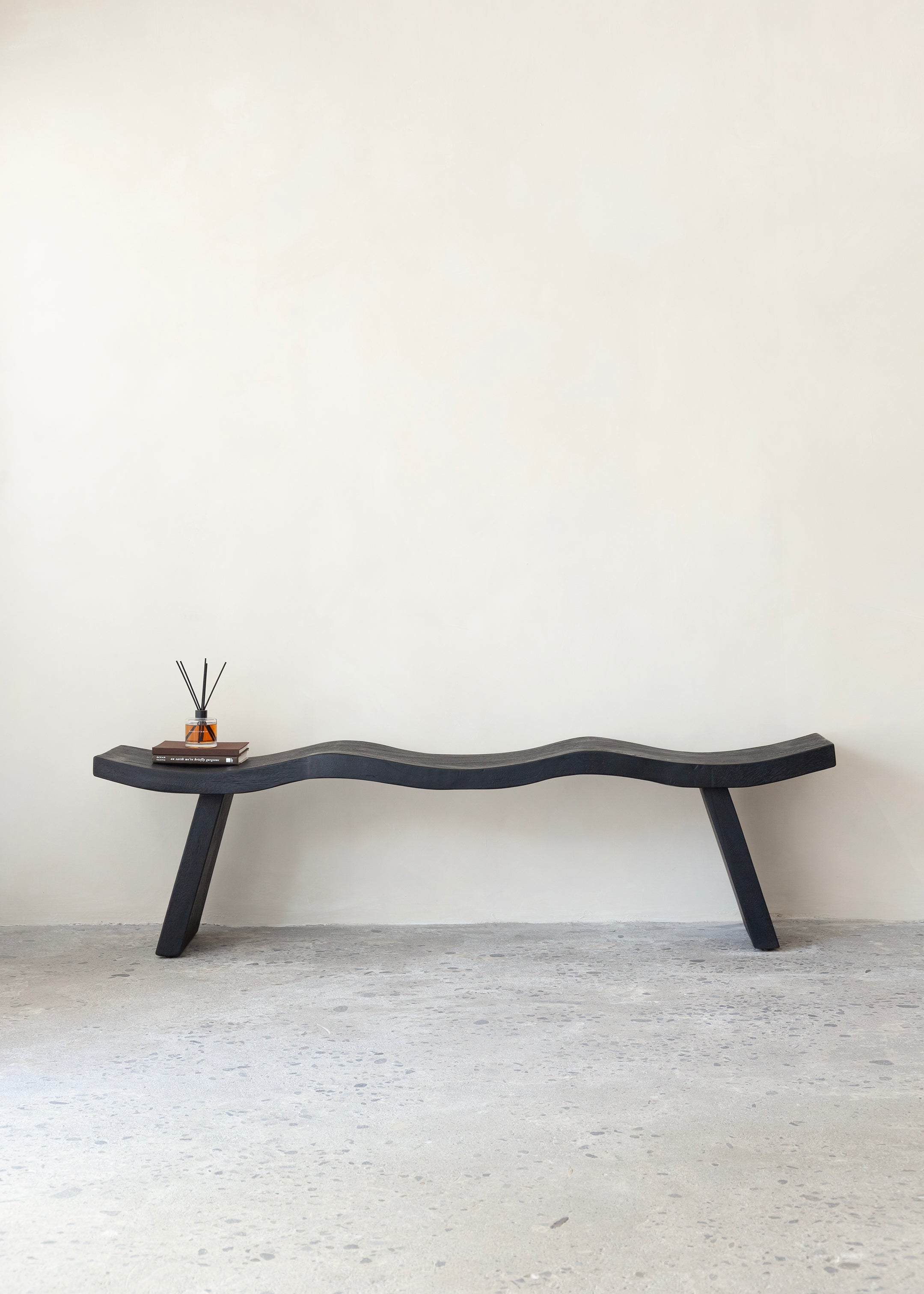 Wave Bench / Black