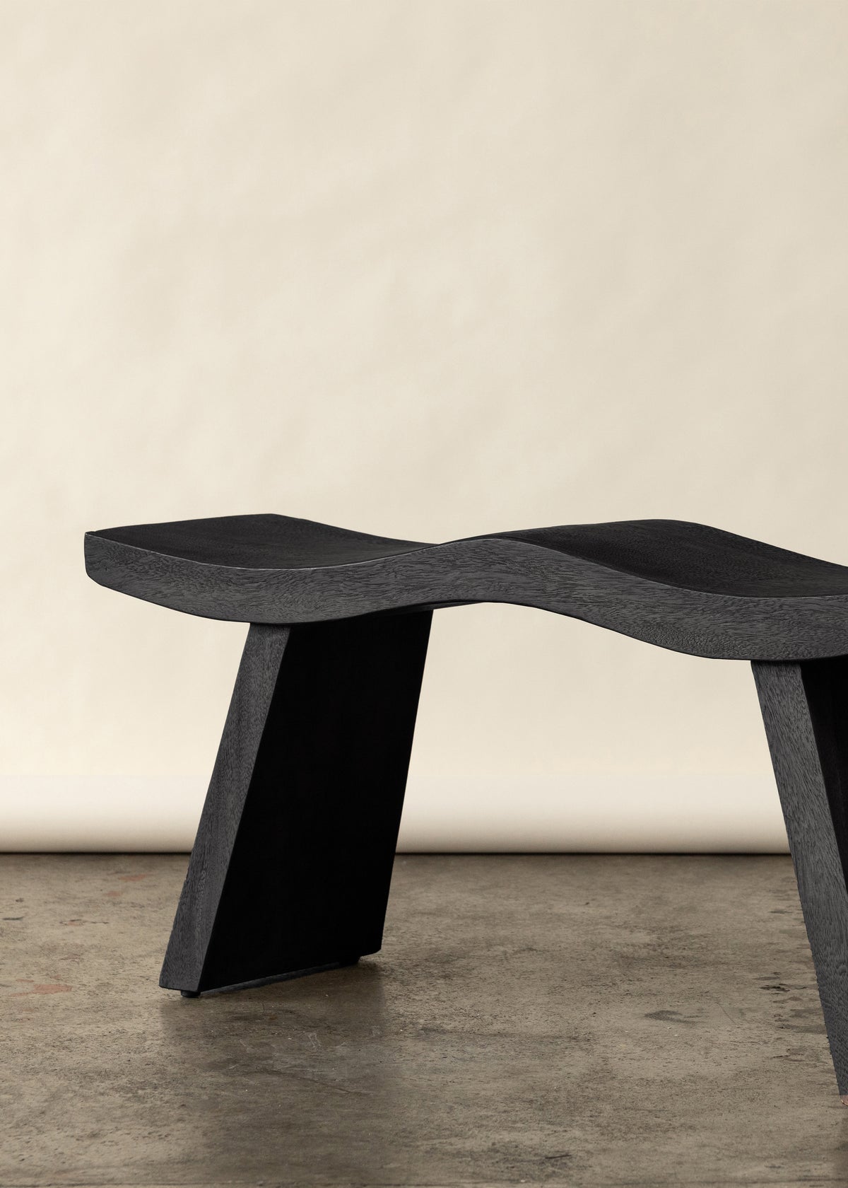 Wave Bench / Black
